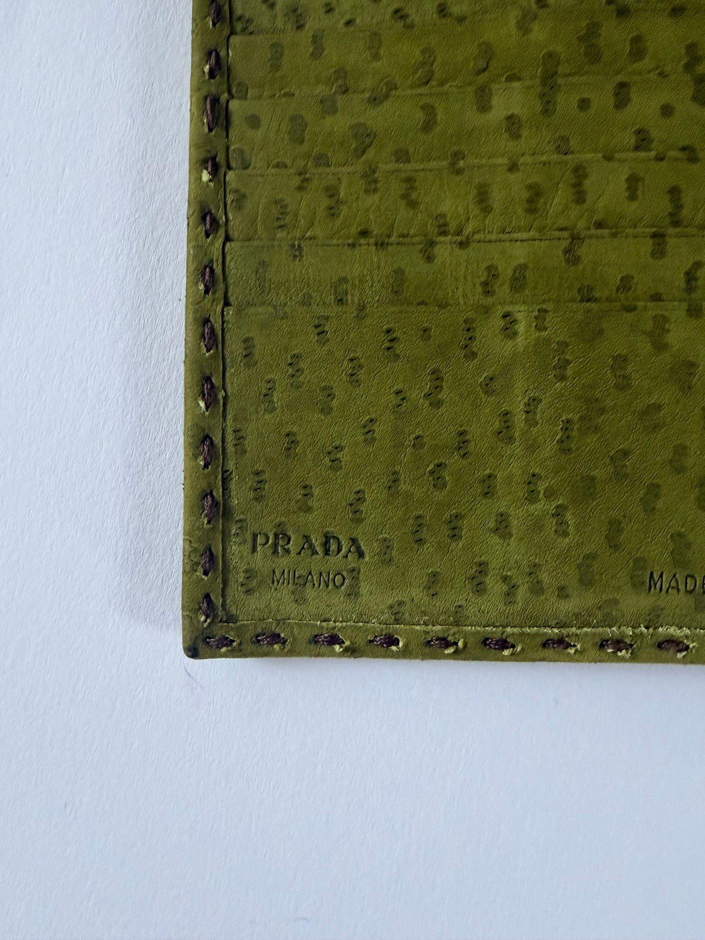 no 3029 / PRADA