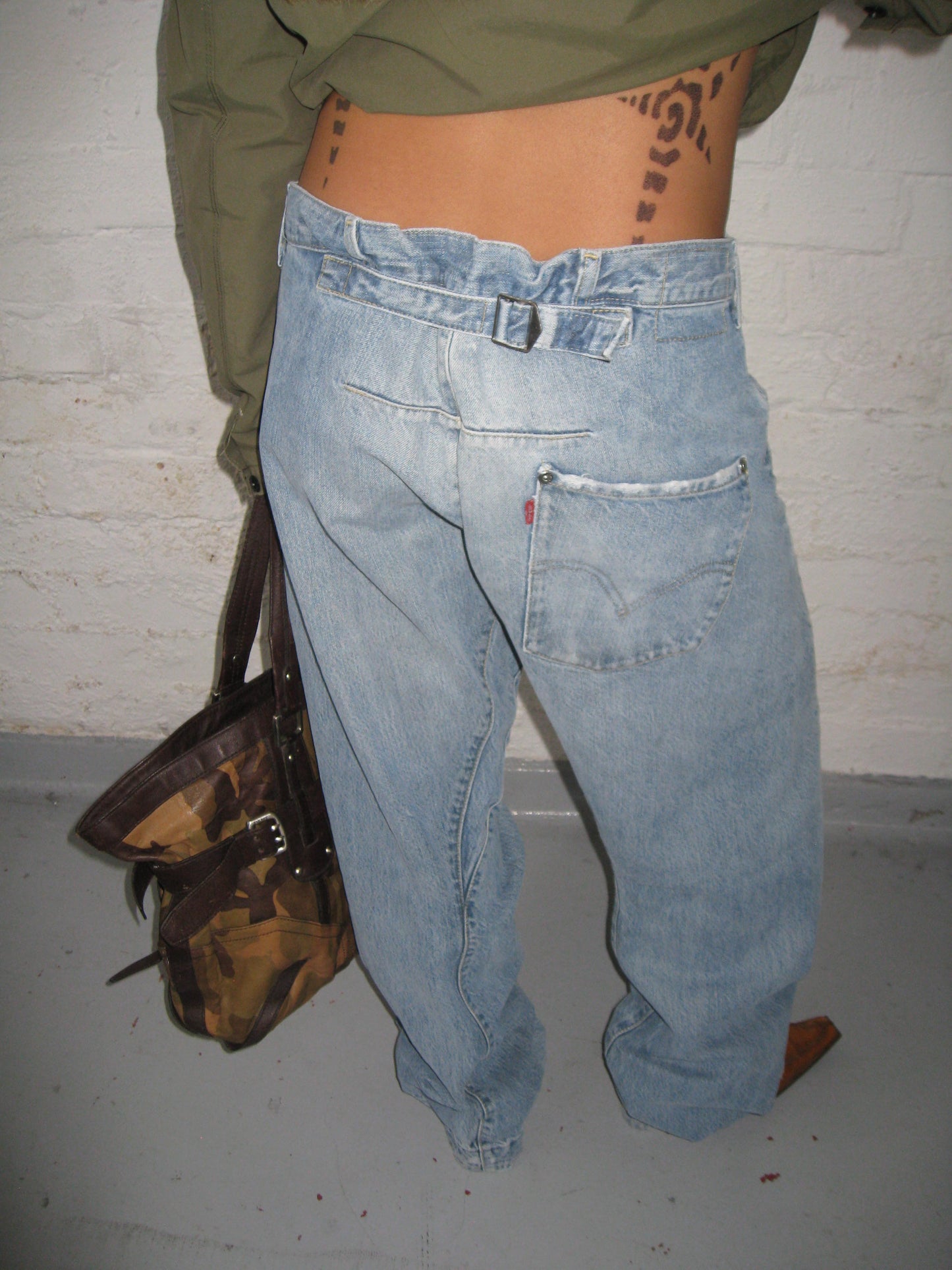 no 2404 / LEVIS ENGINEERED