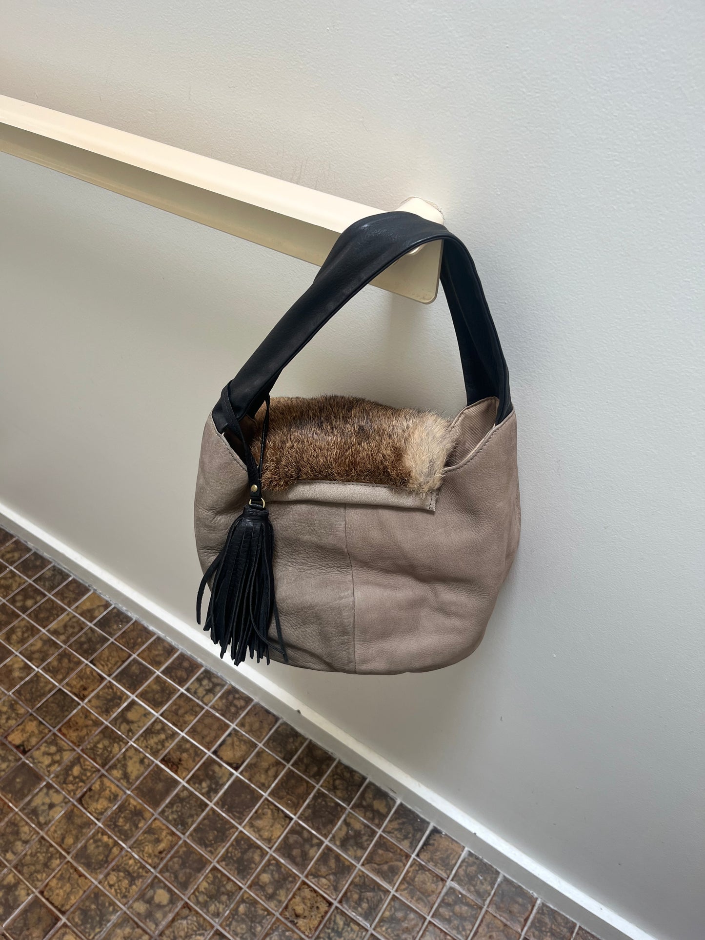no 2396 / FUR