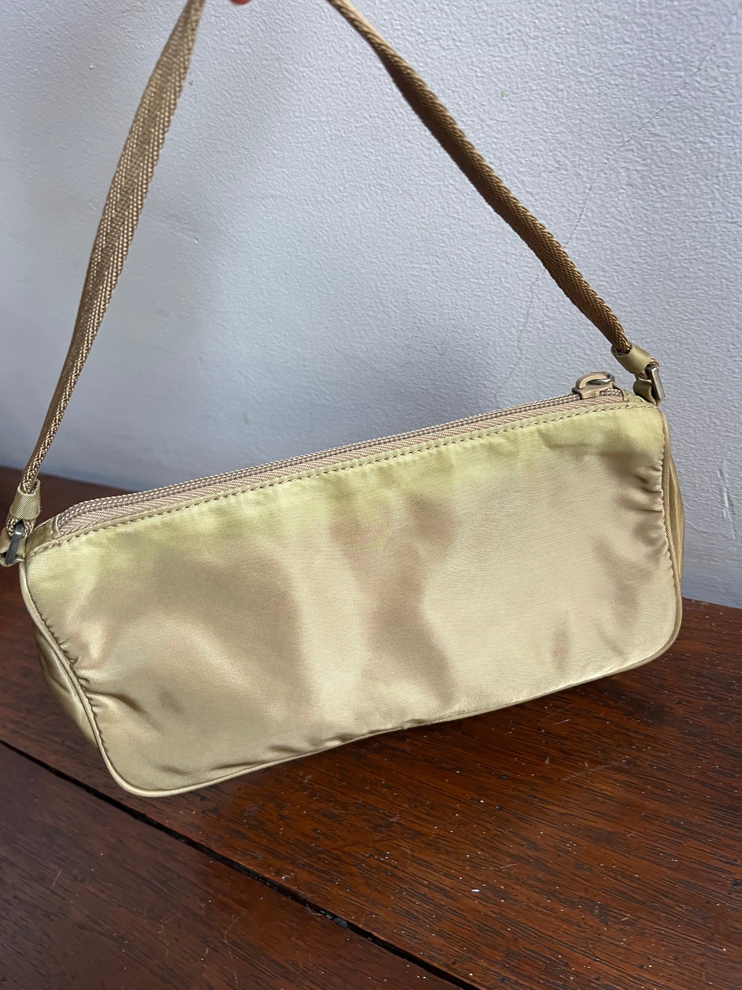 no 2720 / PRADA