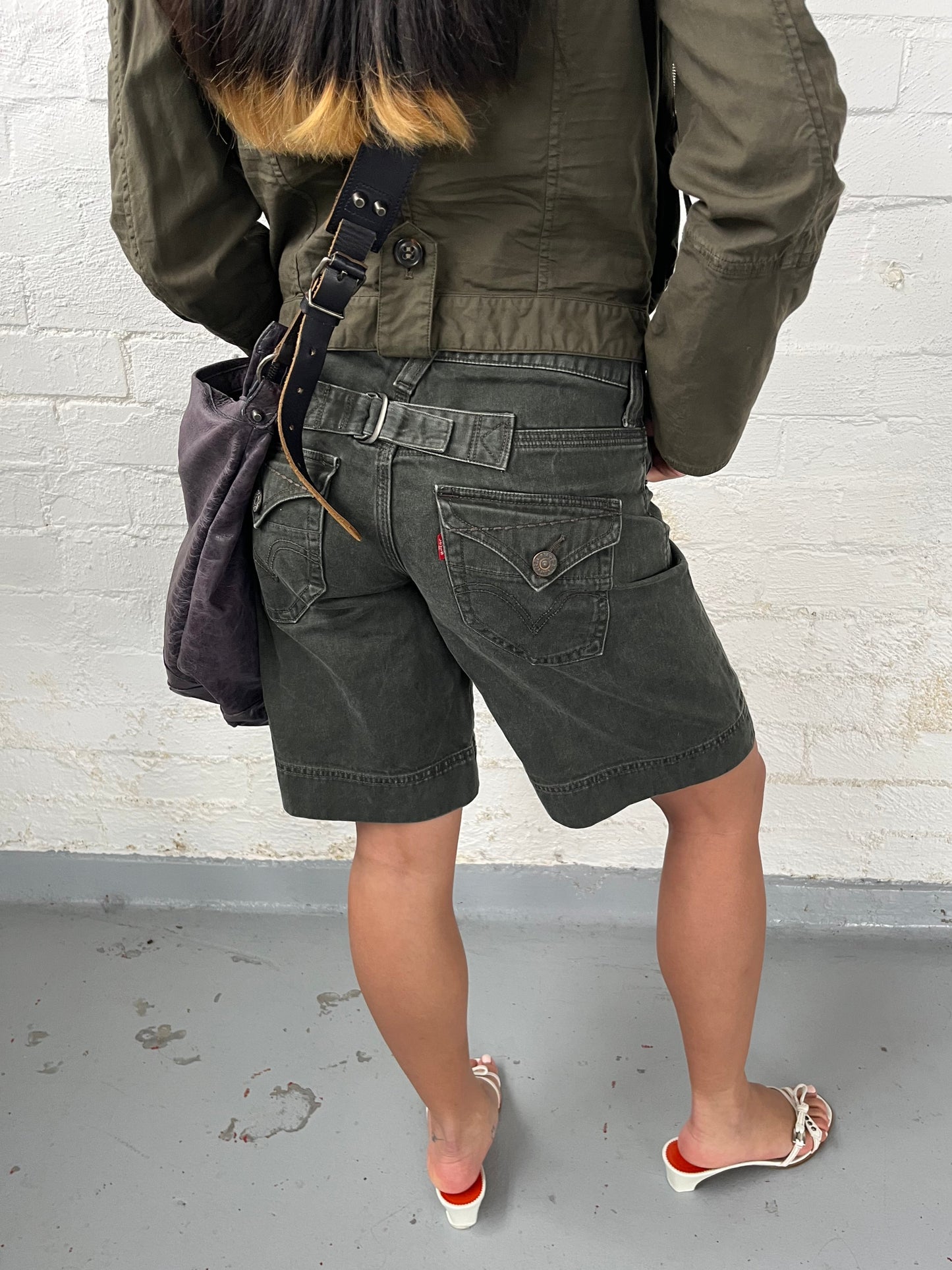 no 2427 / LEVIS