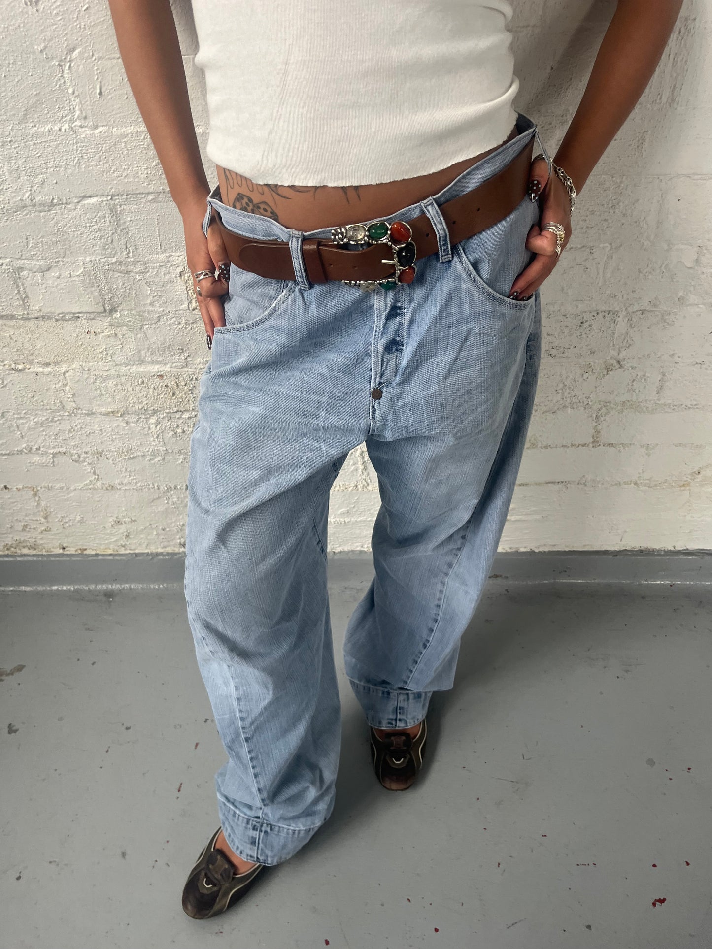no 2393 / LEVIS ENGINEERED