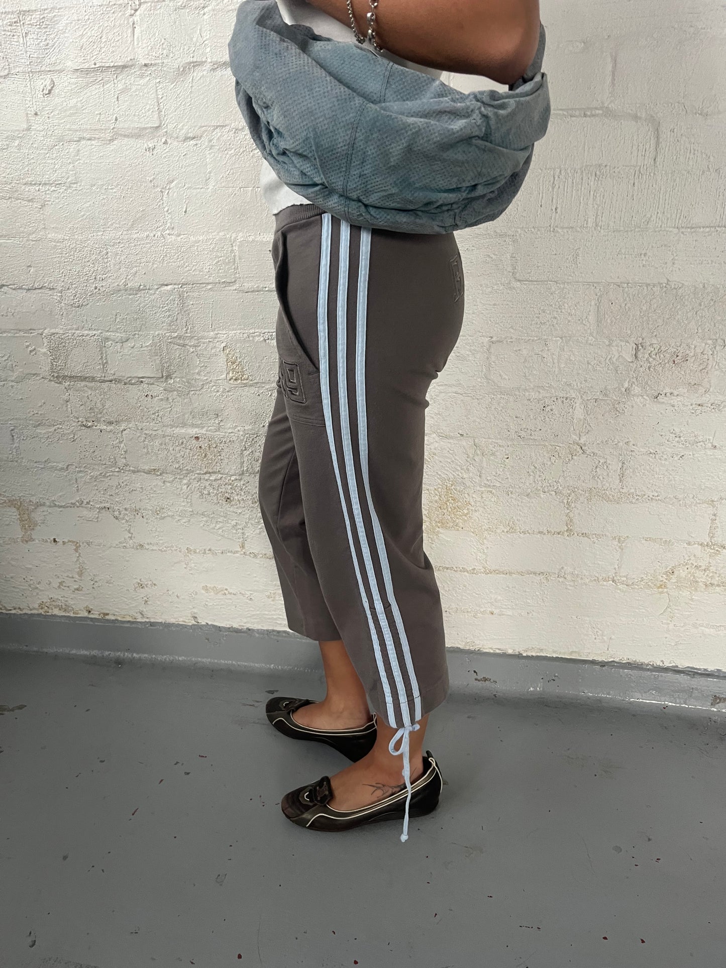 no 2390 / ADIDAS