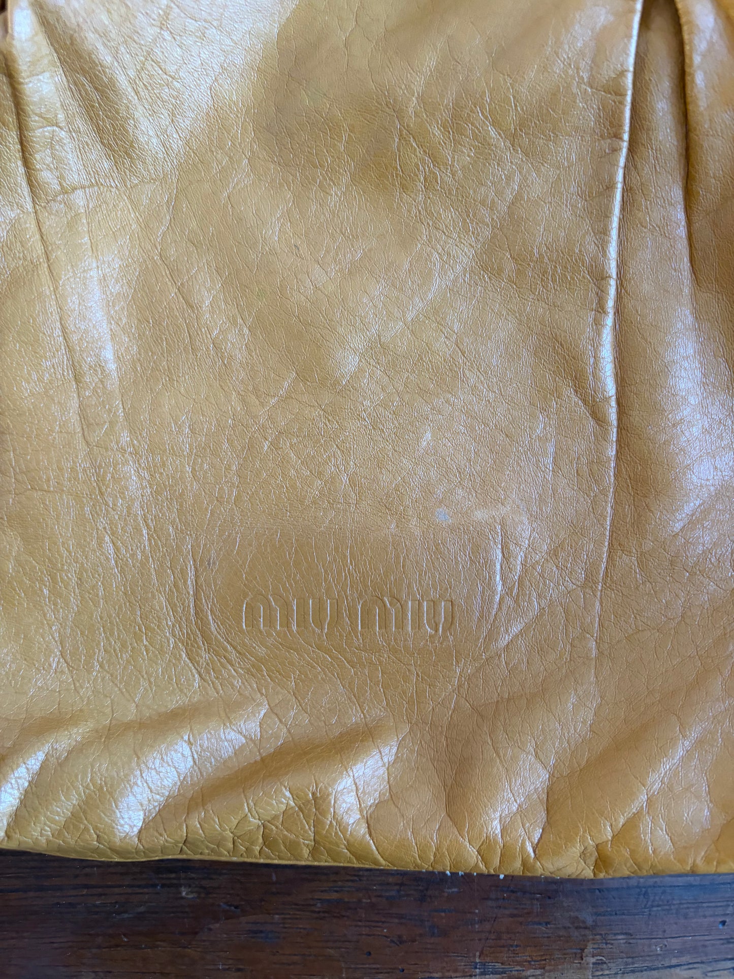no 2519 / MIU MIU