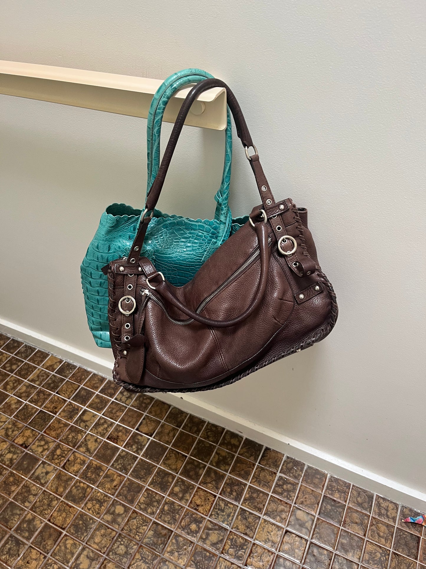 no 2393 / FURLA