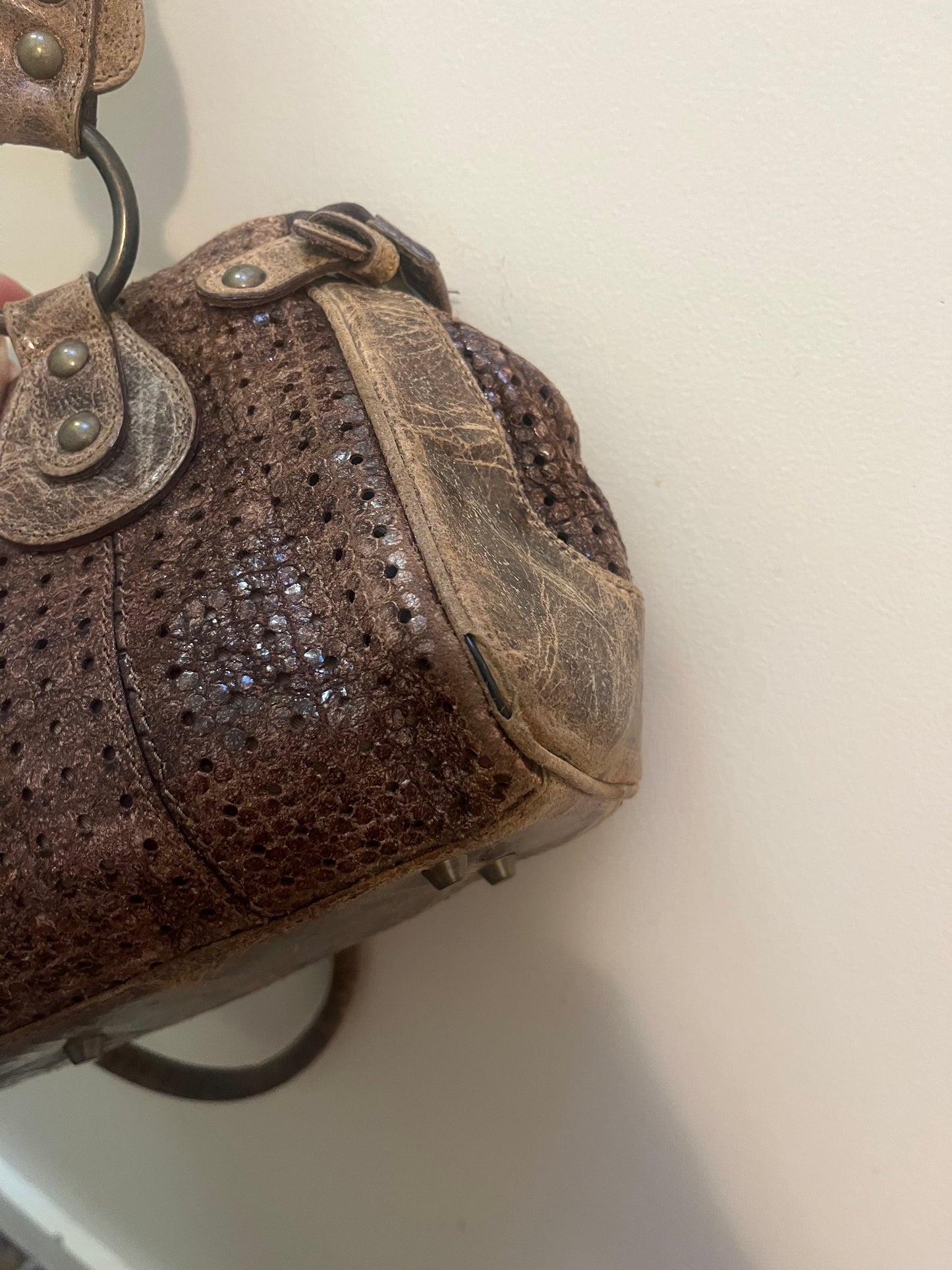 no 2399 / LEATHER