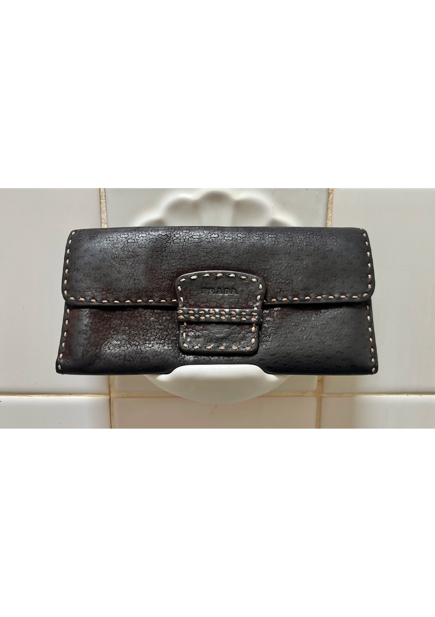 no2397 / PRADA