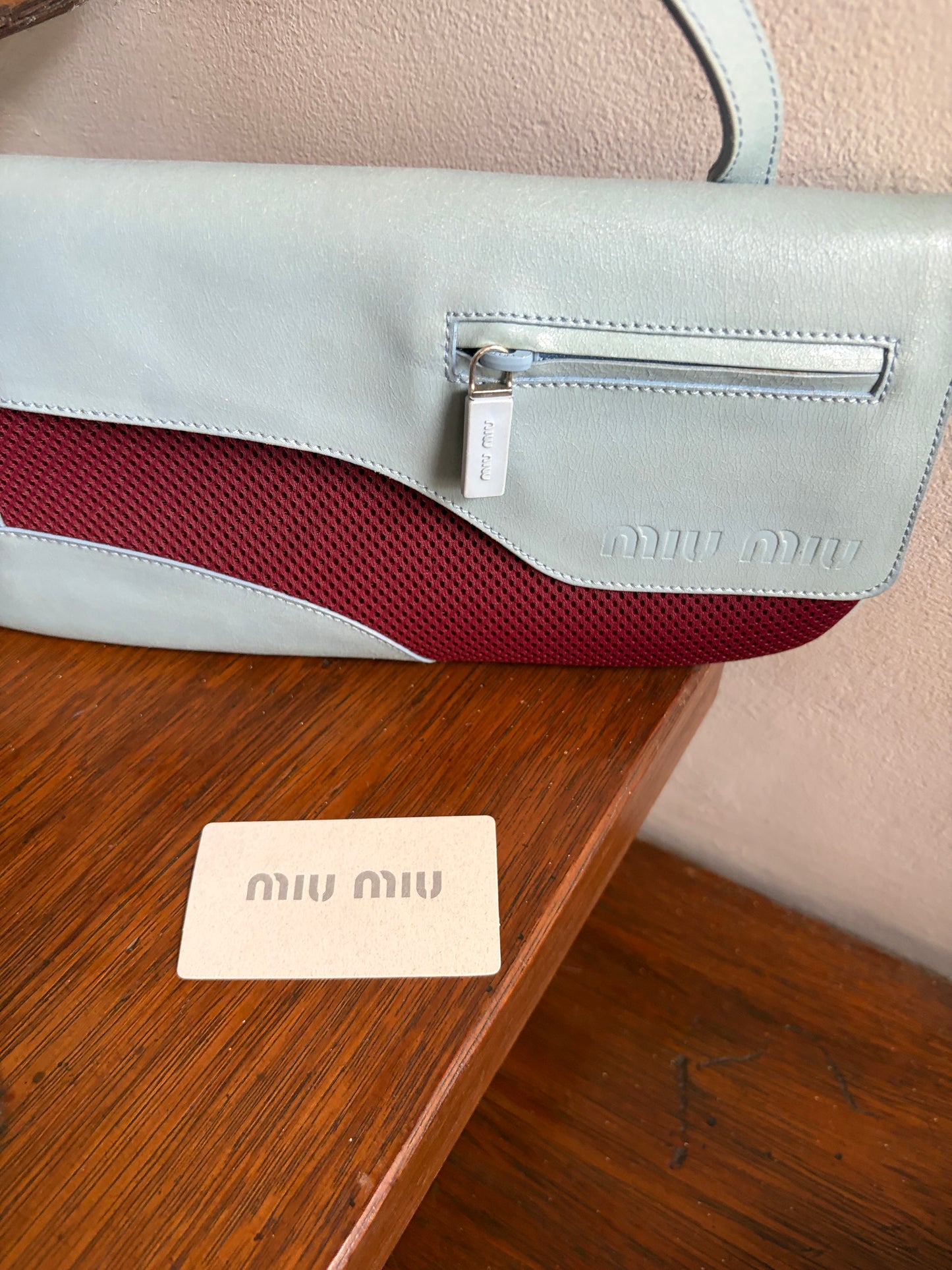 no 3107 / MIU MIU SS 2000