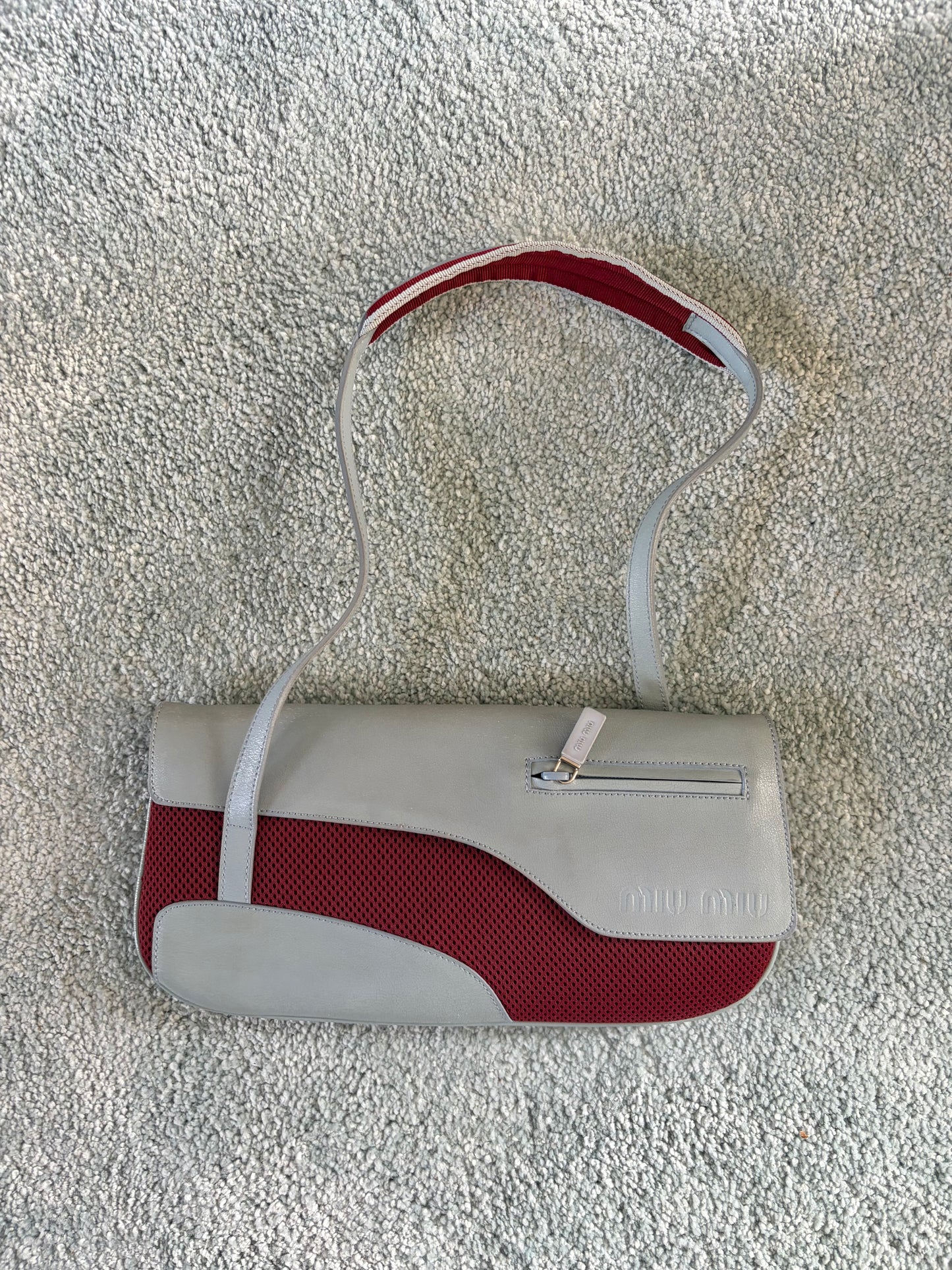 no 3107 / MIU MIU SS 2000