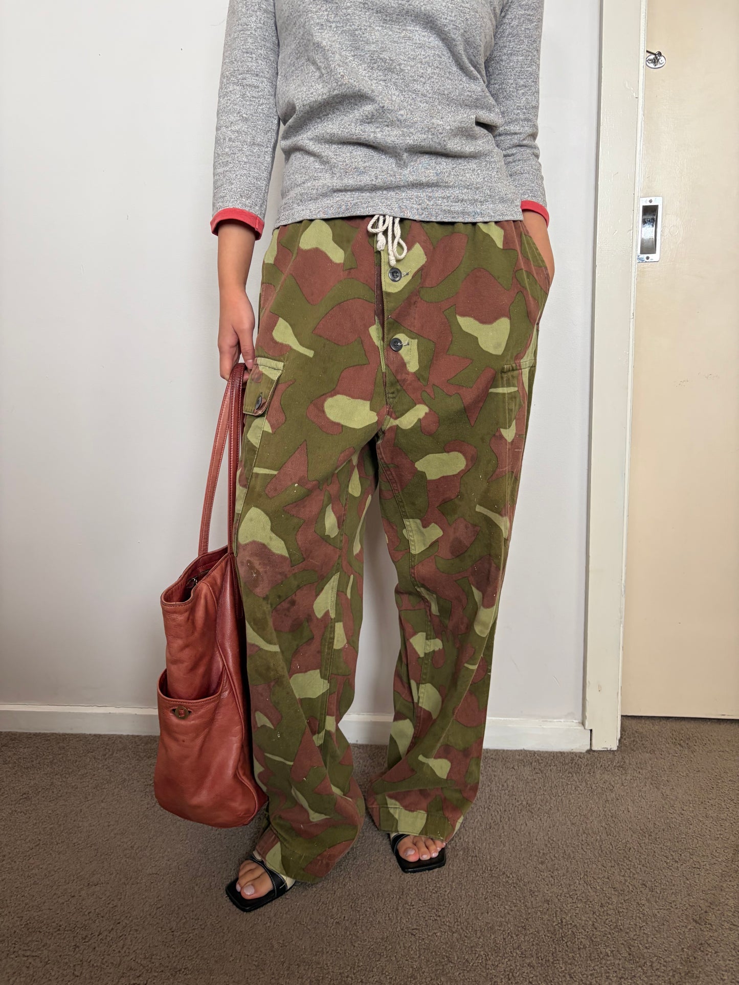 no 3173 / ARMY SURPLUS