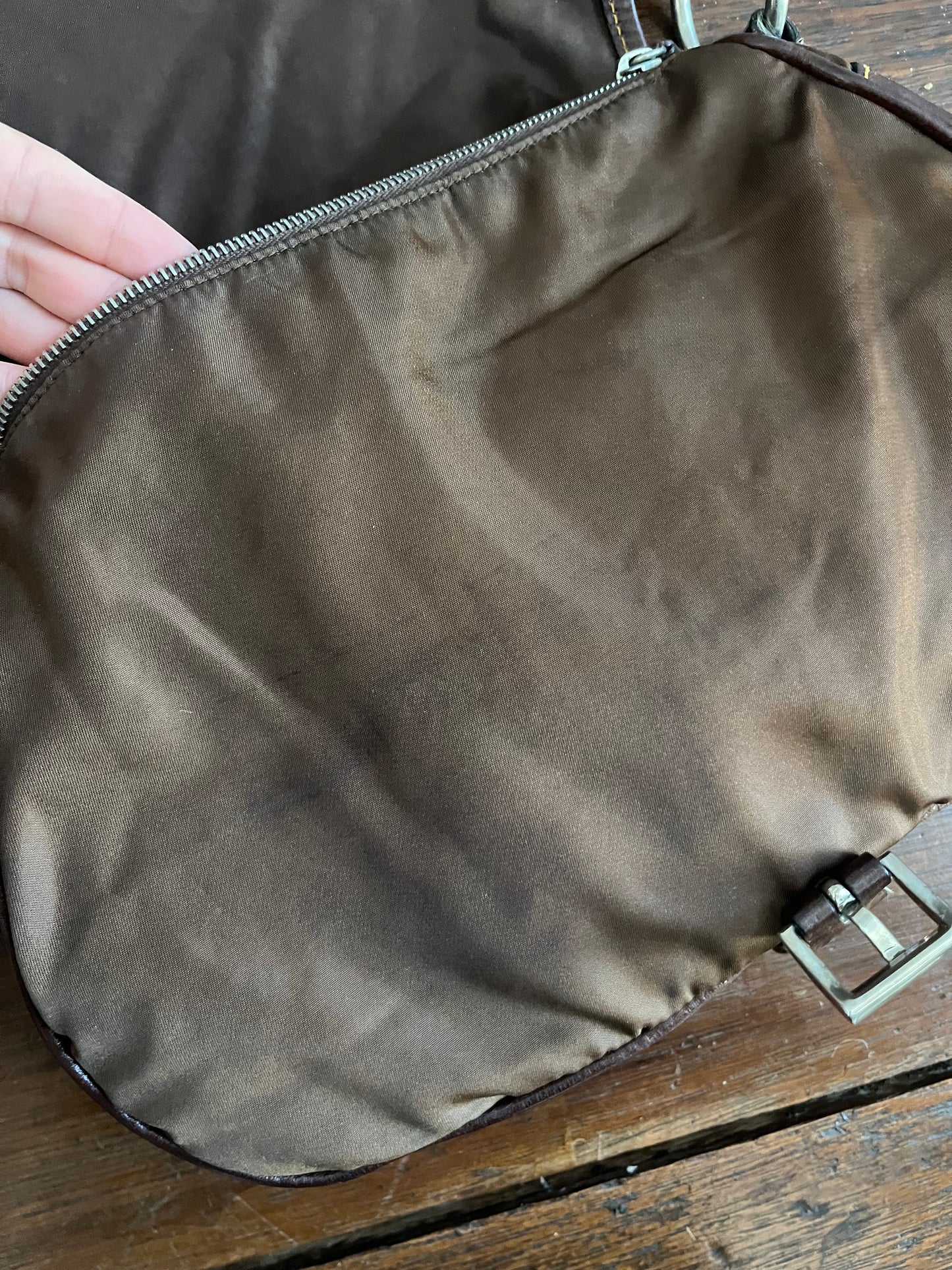 no 2504 / PRADA