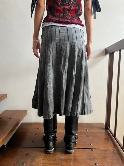 L'Equipe Yoshie Inaba Denim Pleated Skirt