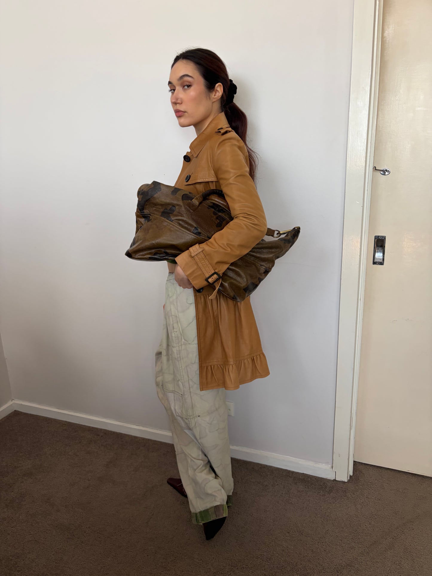no 3016 / LEATHER TRENCH