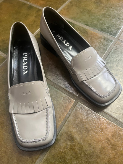 no 0028 / PRADA