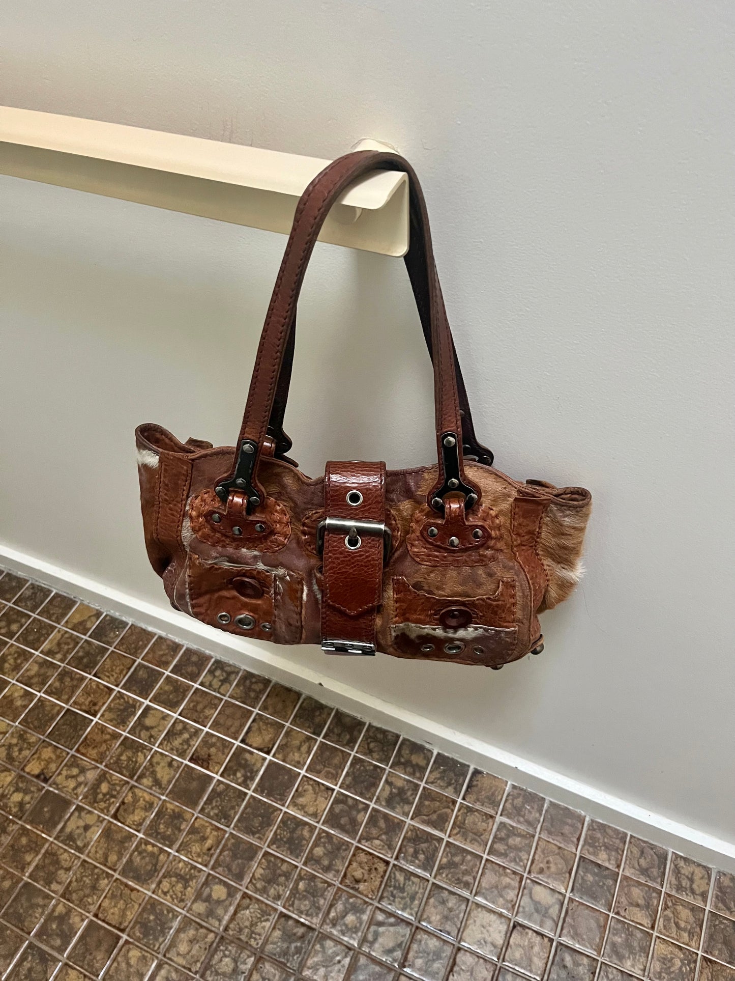 no 2390 / JAMIN PUECH