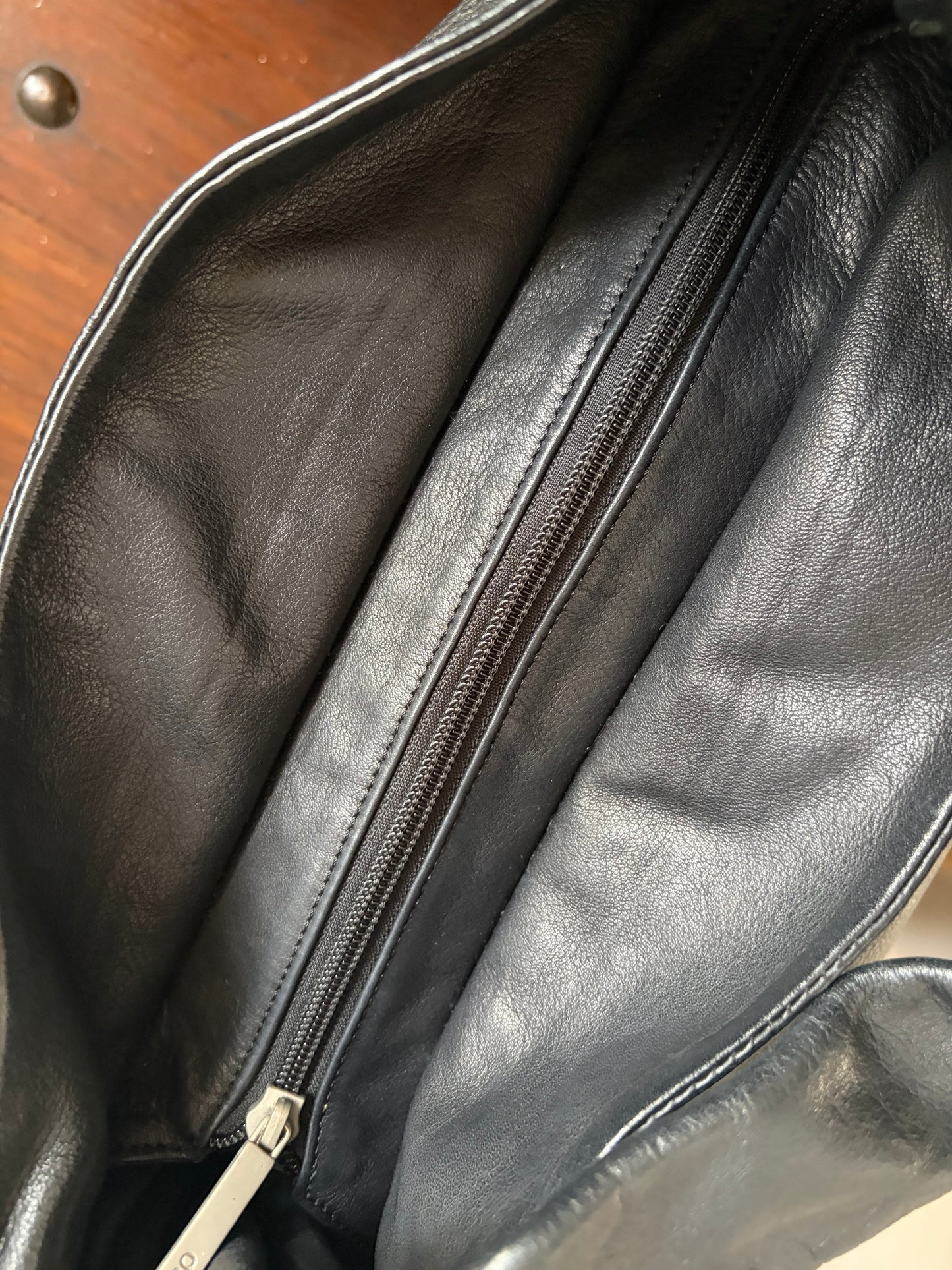 no 3102 / BAG