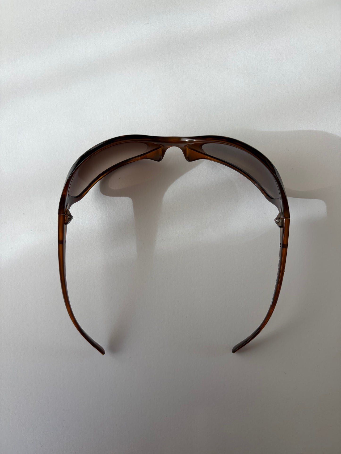 no 3061 / PRADA