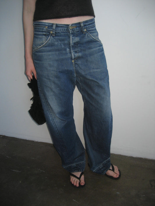 no 2732 / LEVIS ENGINEERED