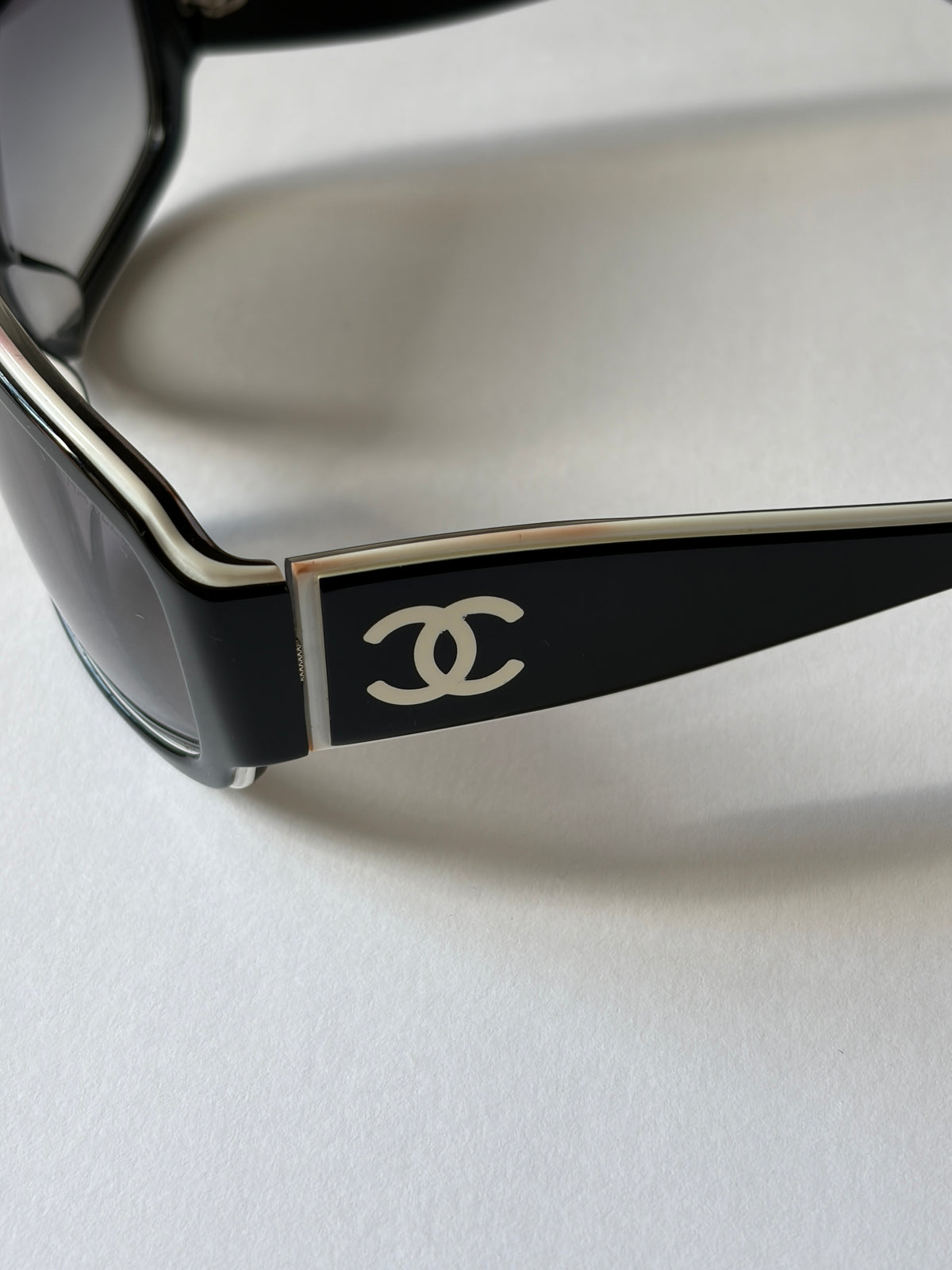 no 3326 / CHANEL