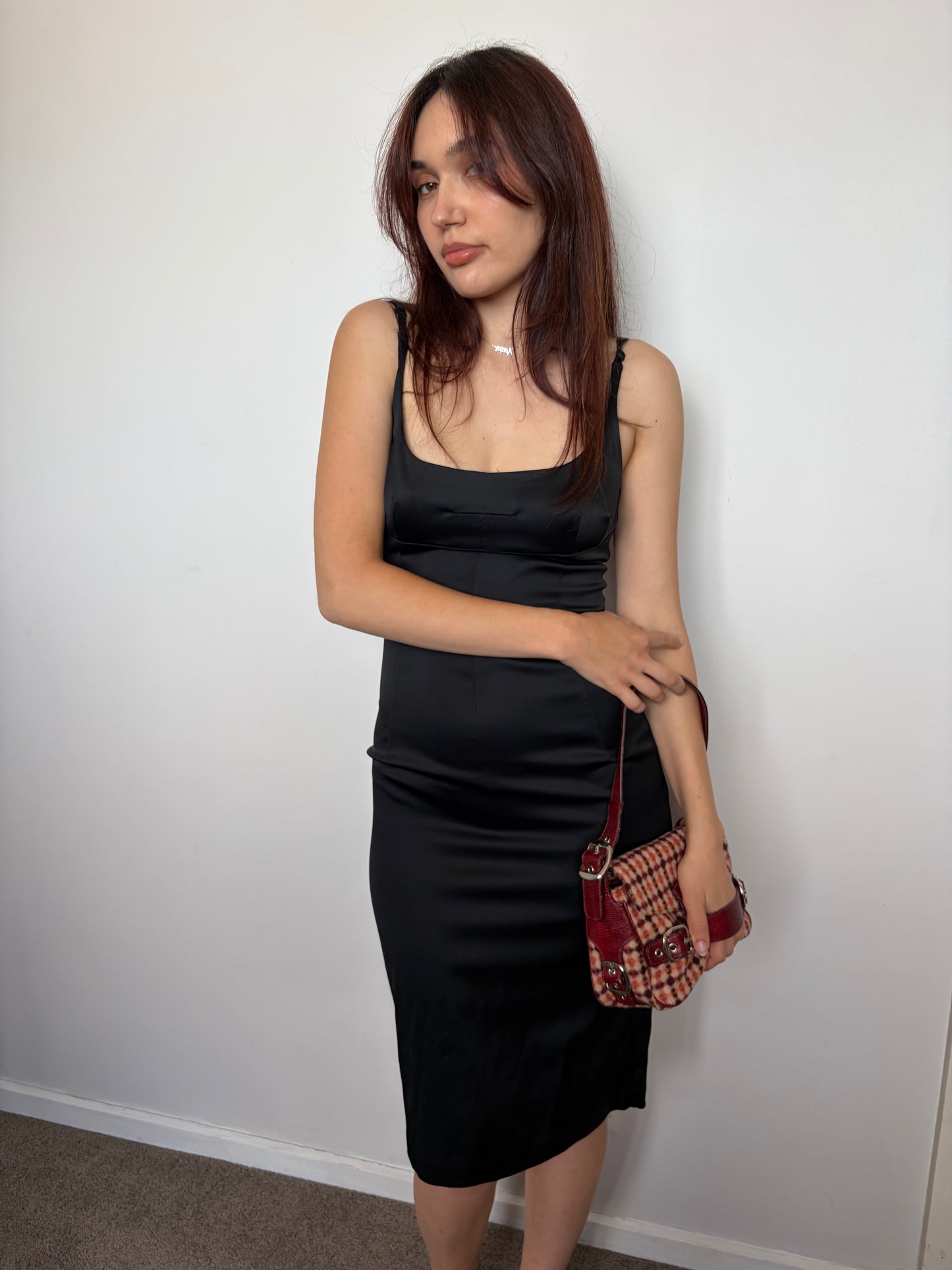 no 2489 / DKNY
