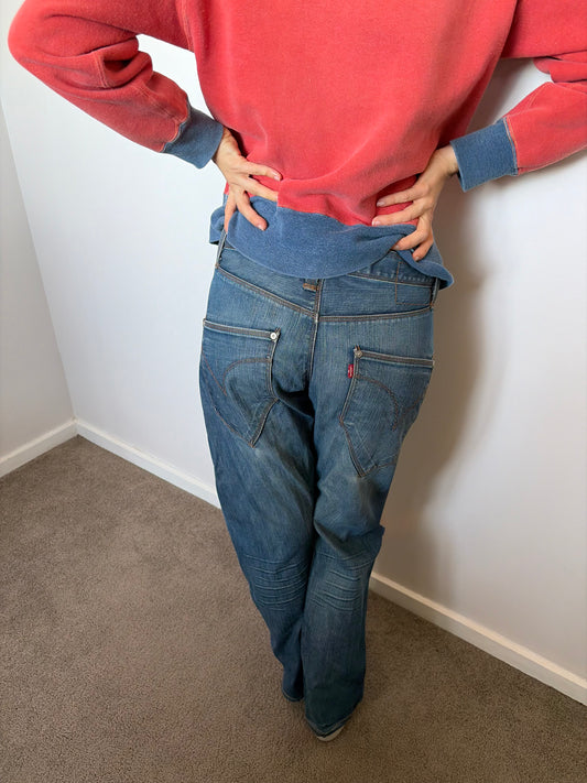 no 2504 / LEVIS ENGINEERED