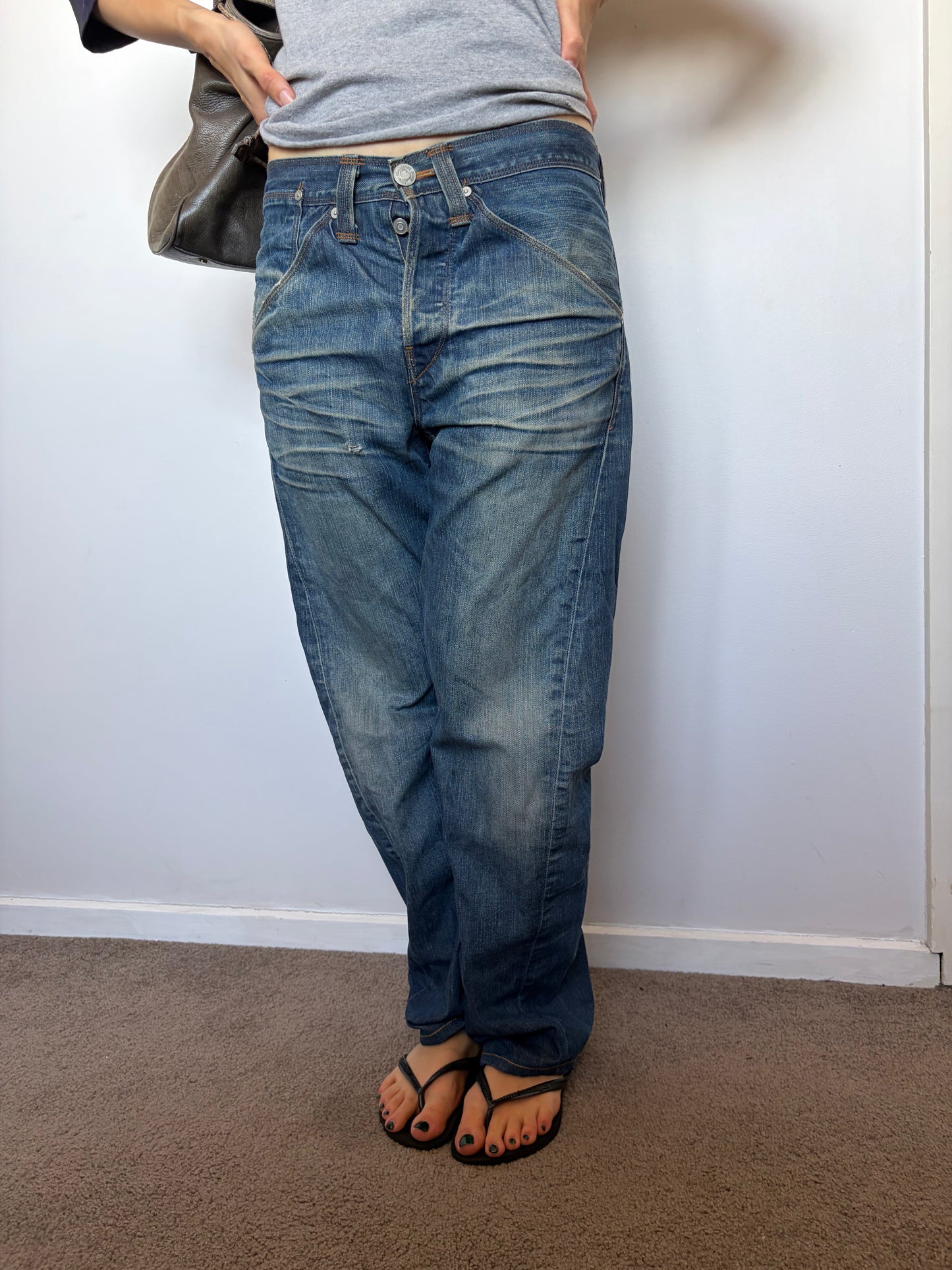 no 2504 / LEVIS ENGINEERED
