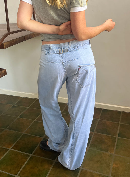 no 2400 / LEVIS ENGINEERED