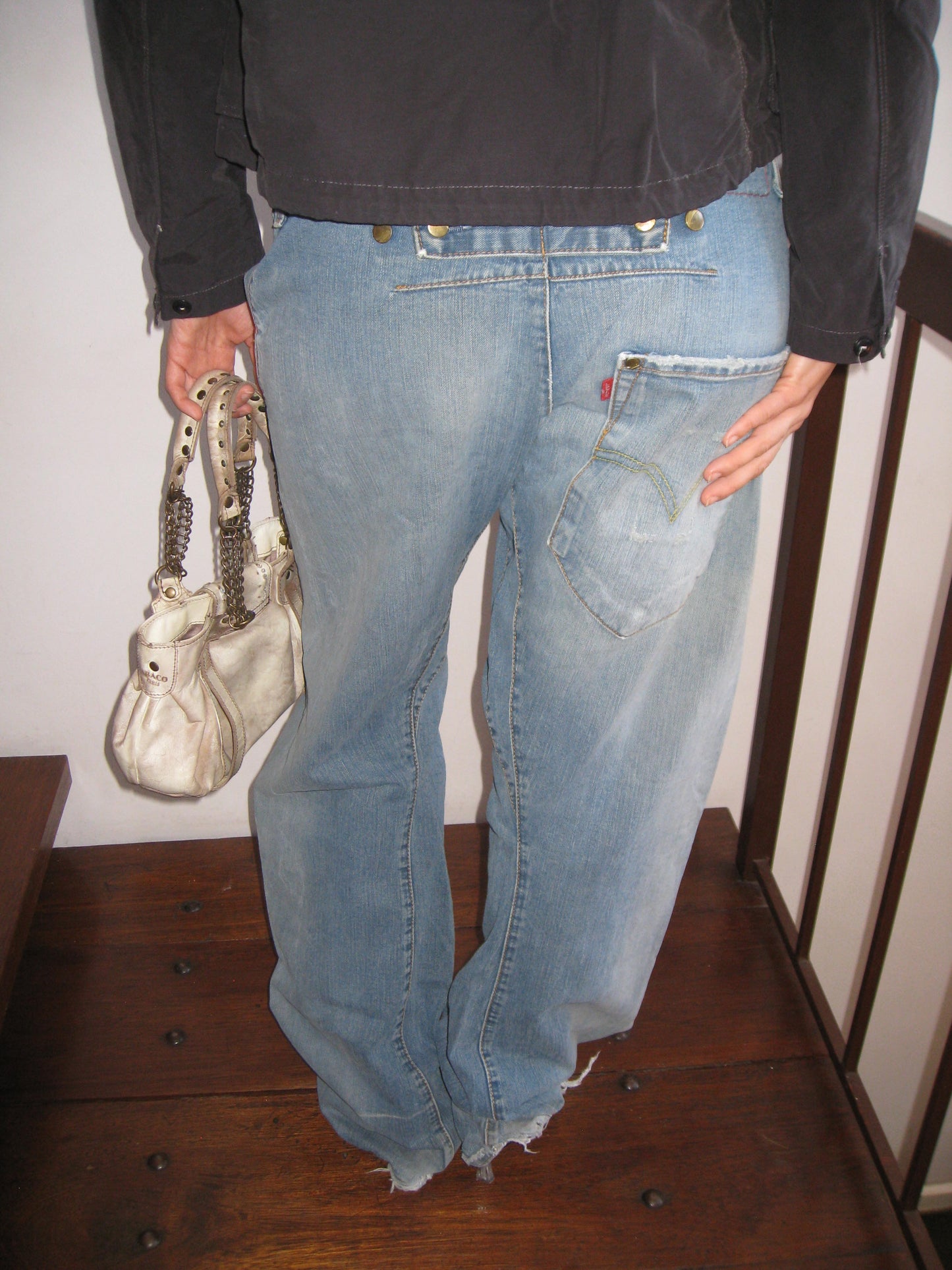 no 2412 / LEVIS ENGINEERED