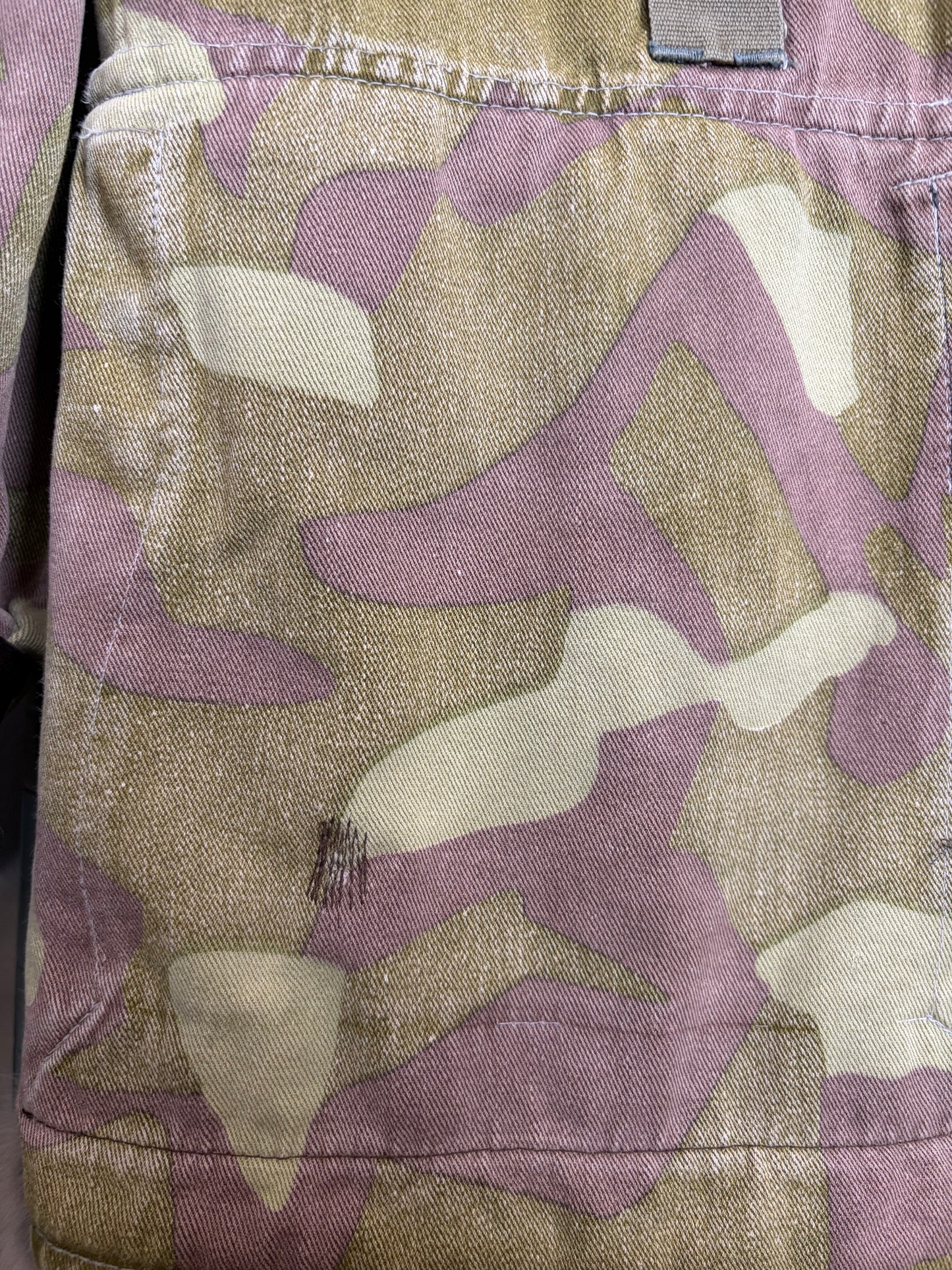 no 2487 / ARMY SURPLUS