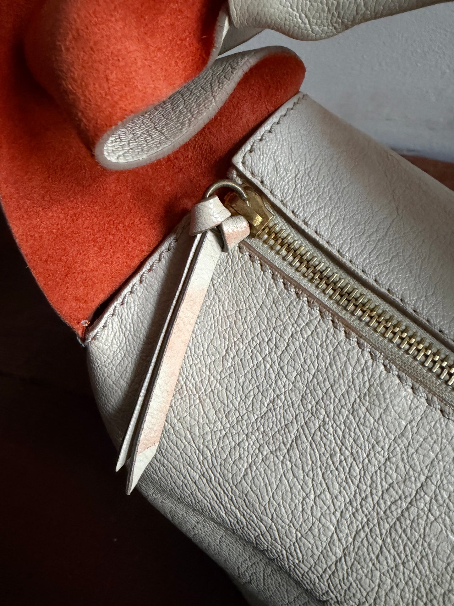 no 2494 / MIU MIU