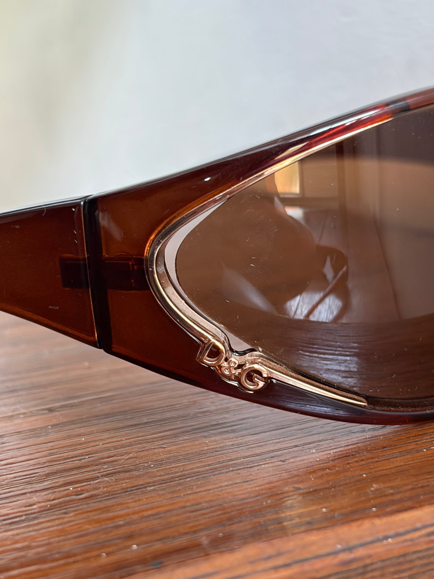 no 2534 / DOLCE & GABBANA