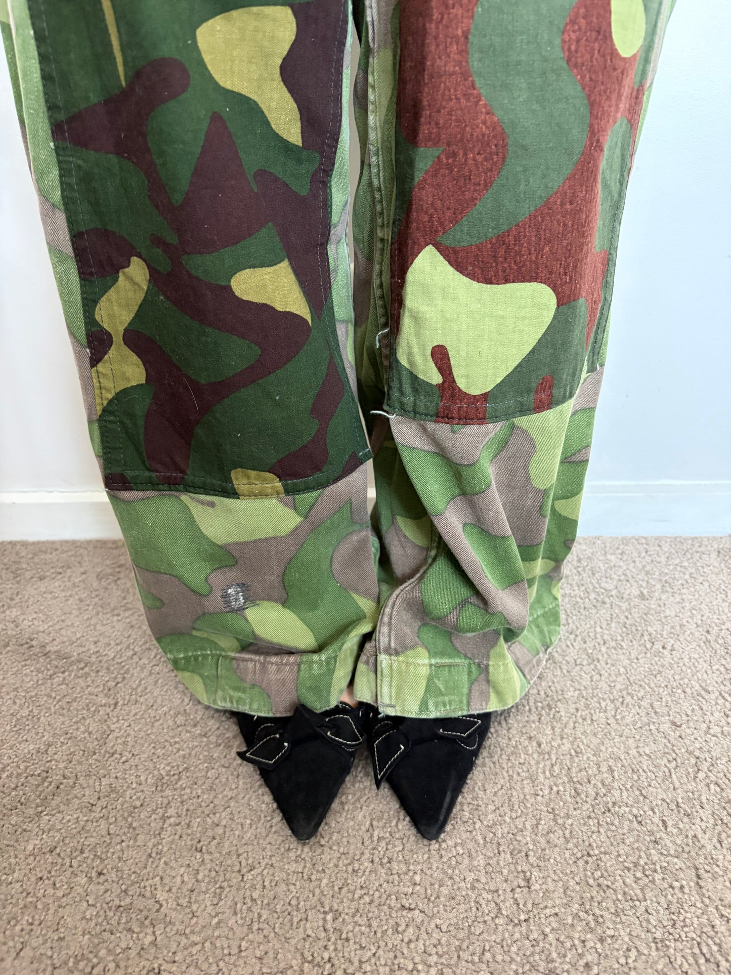 no 3100 / ARMY SURPLUS
