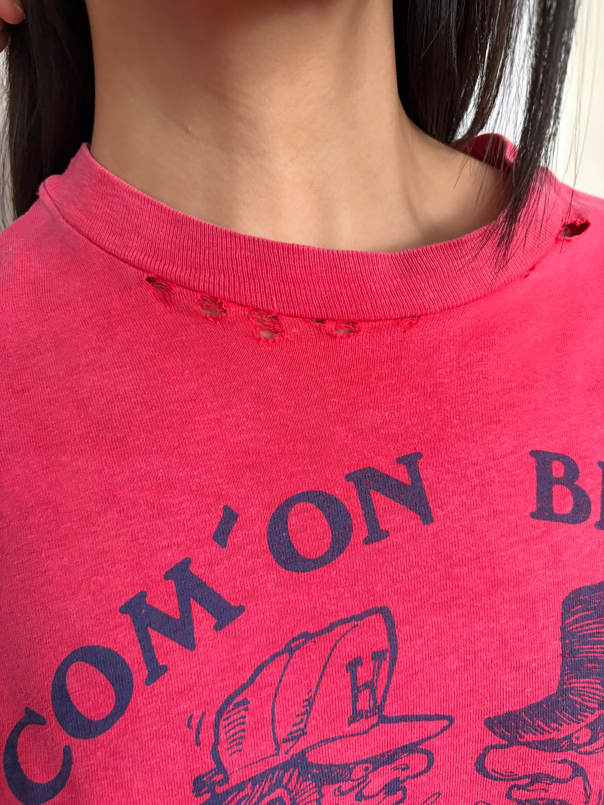no 3377 / 80s TEE