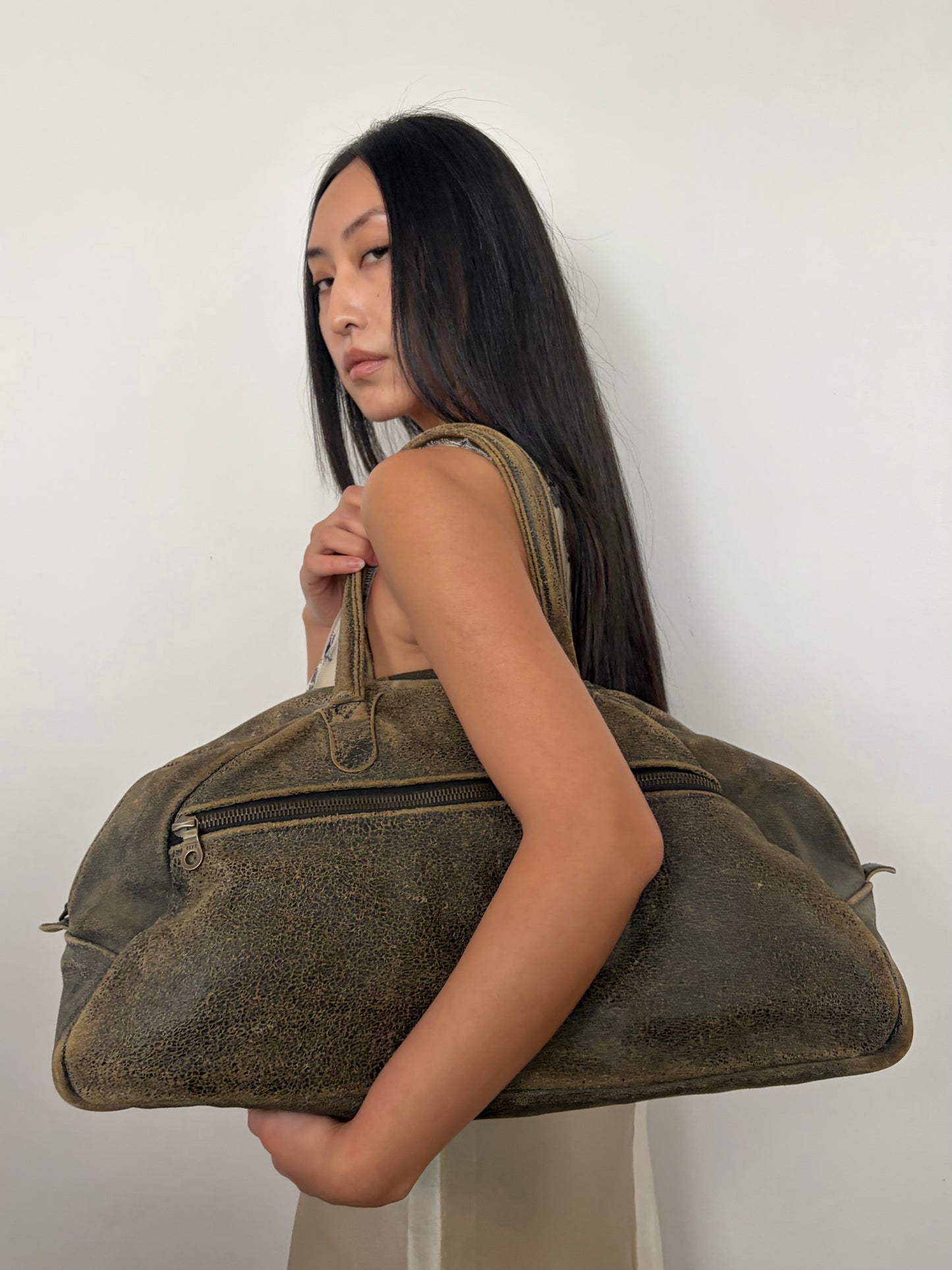 no 3177 / CRACKED LEATHER