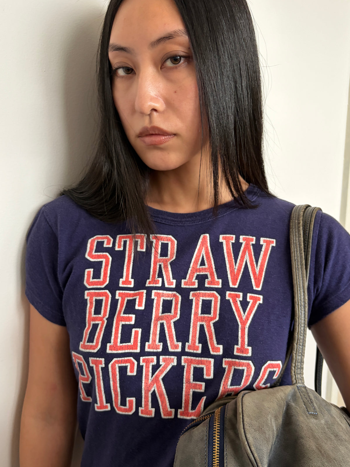 no 3379 / STRAWBERRY PICKERS TEE