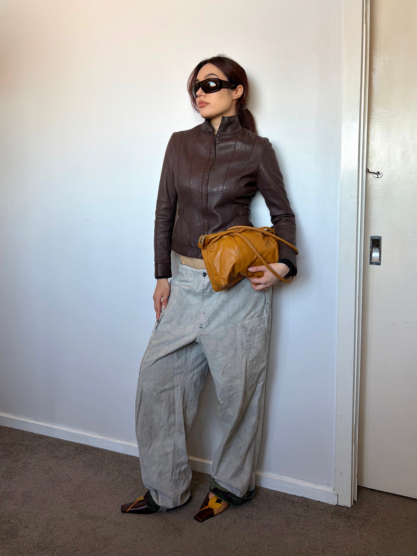 no 2524 / MIU MIU