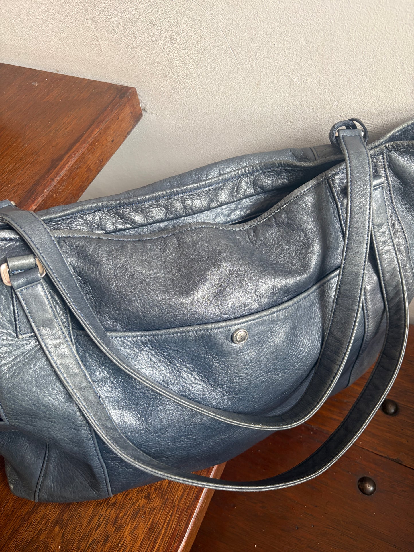 no 3230 / WEEKENDER