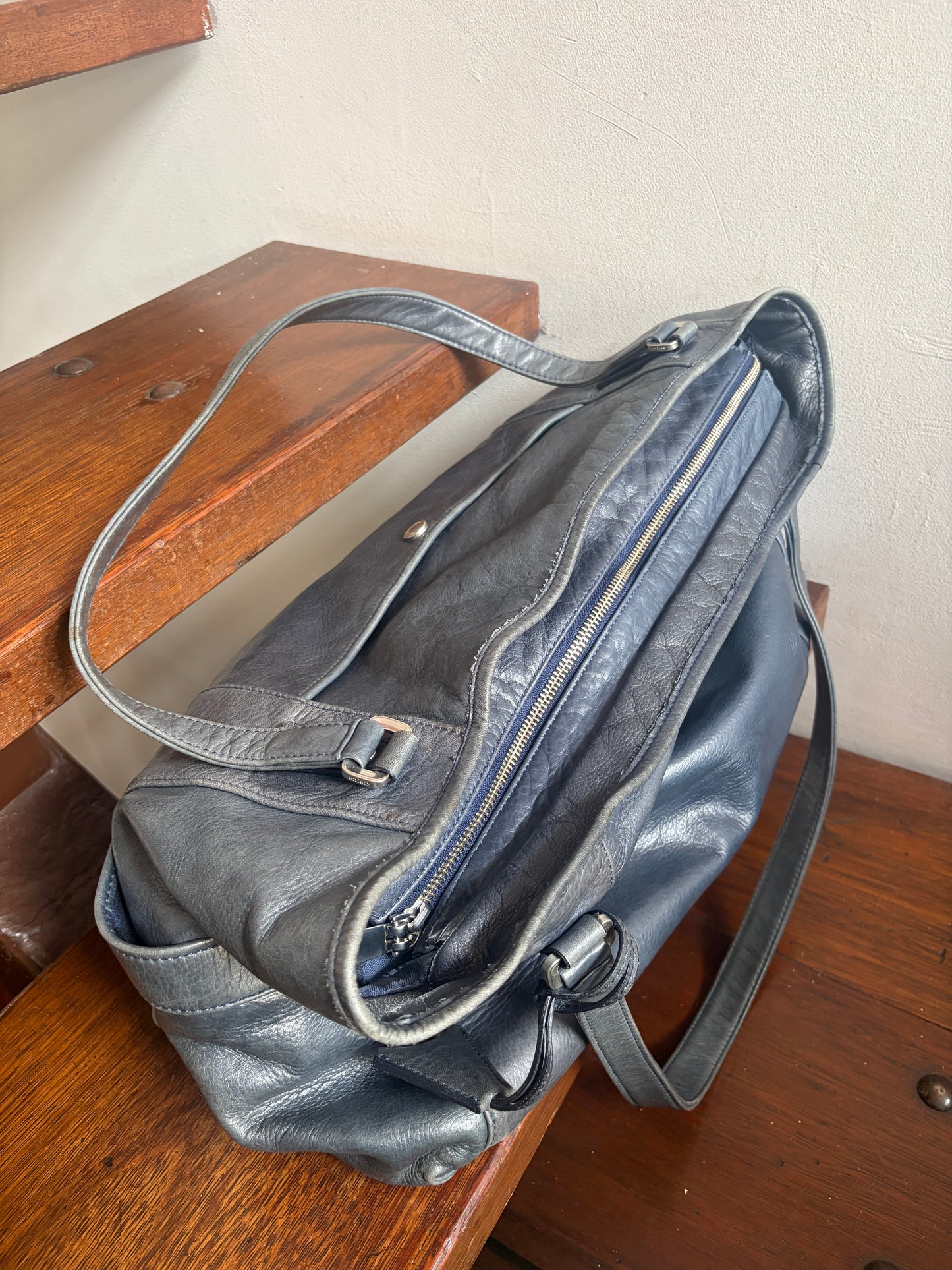 no 3230 / WEEKENDER