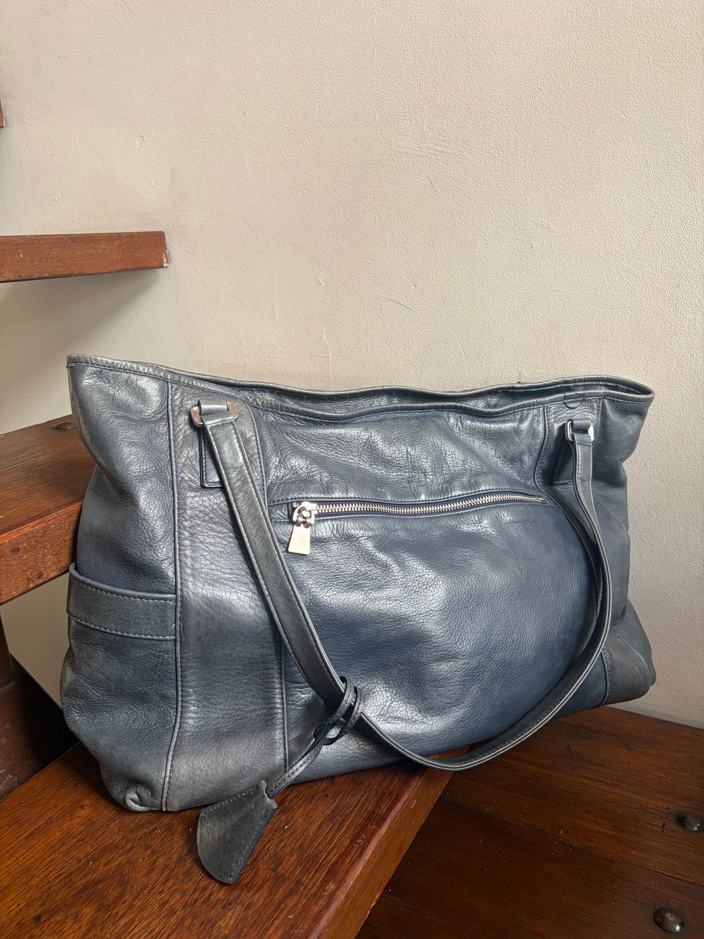 no 3230 / WEEKENDER