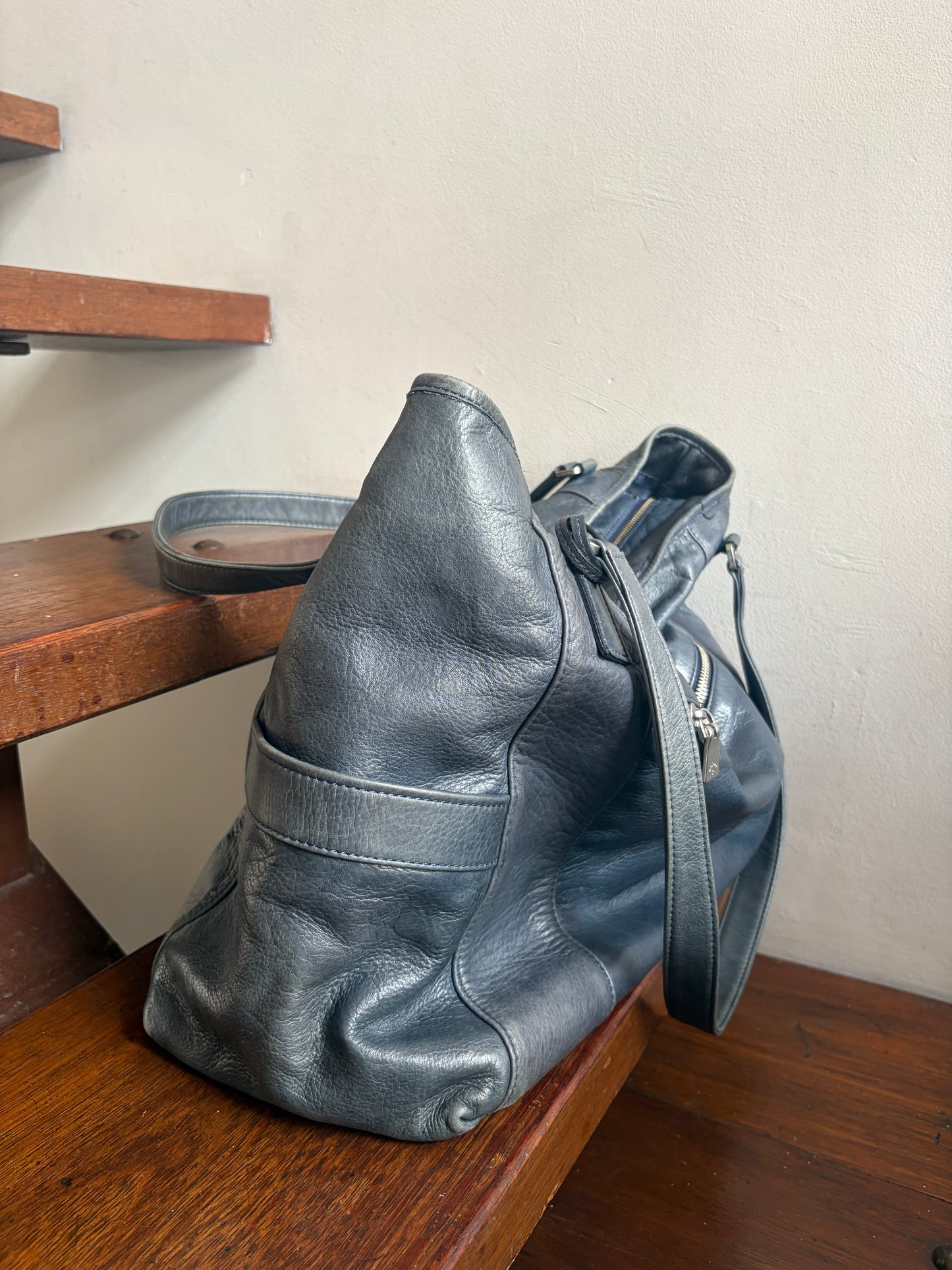 no 3230 / WEEKENDER