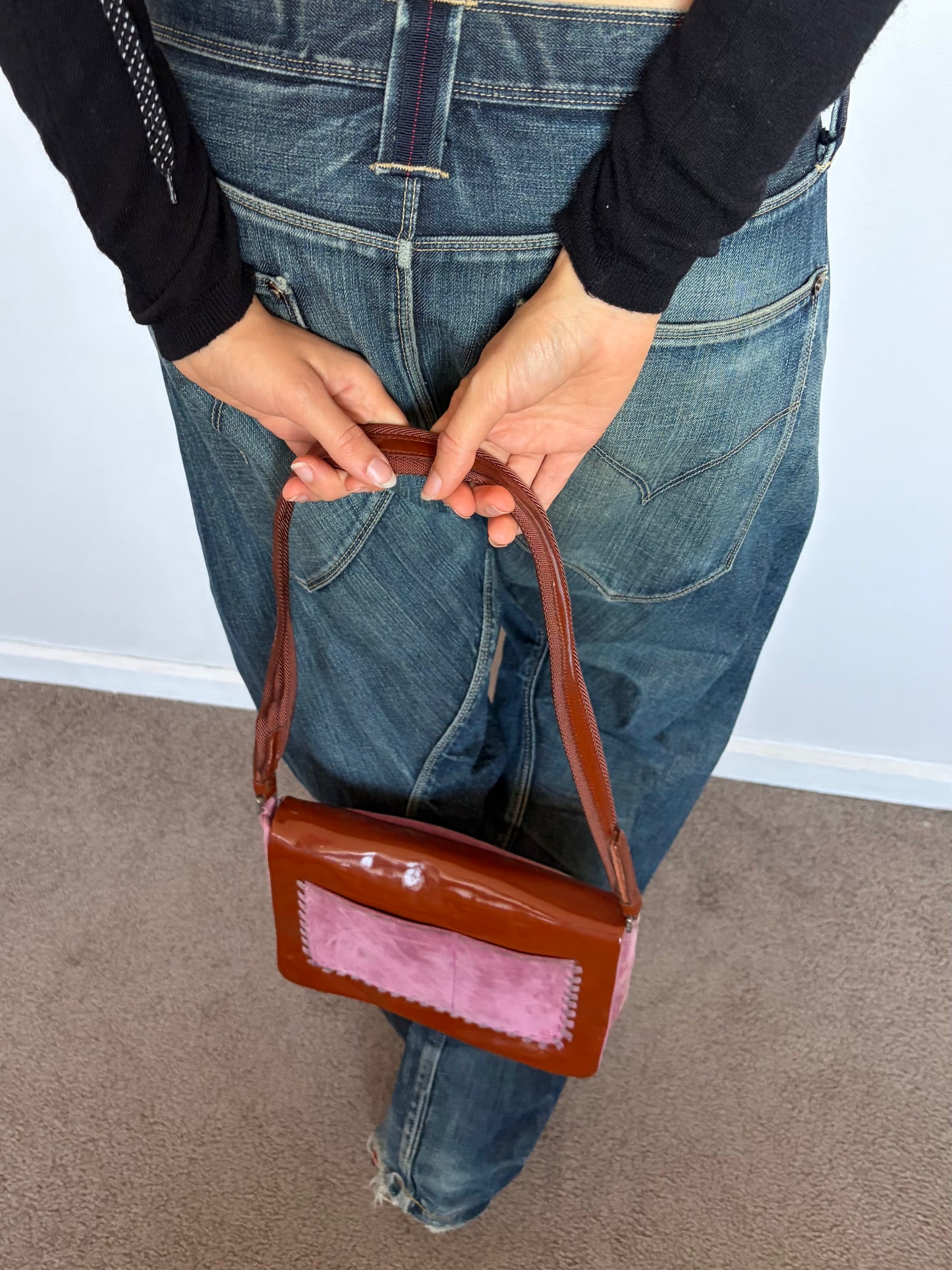 no 2537 / PRADA