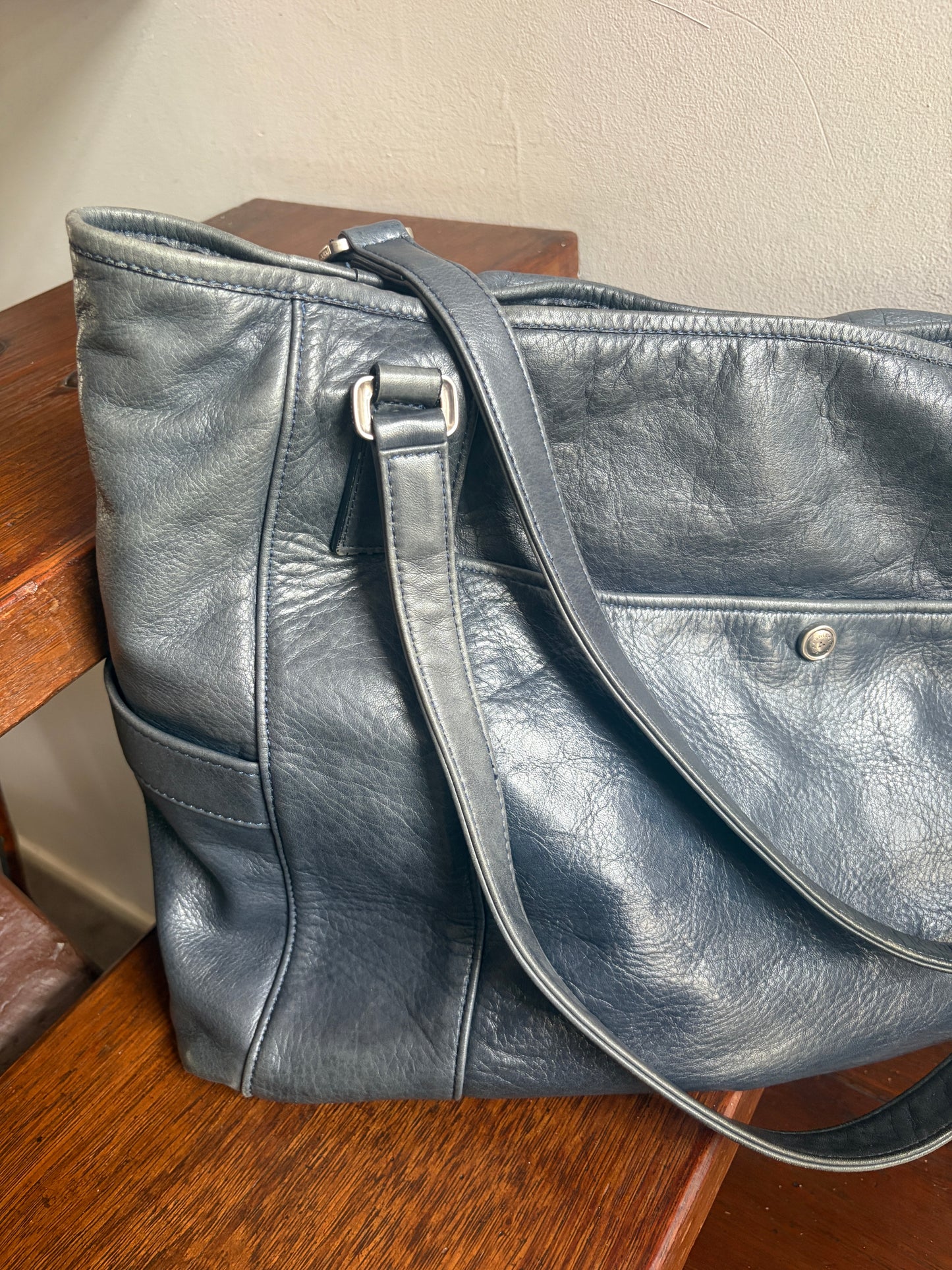 no 3230 / WEEKENDER