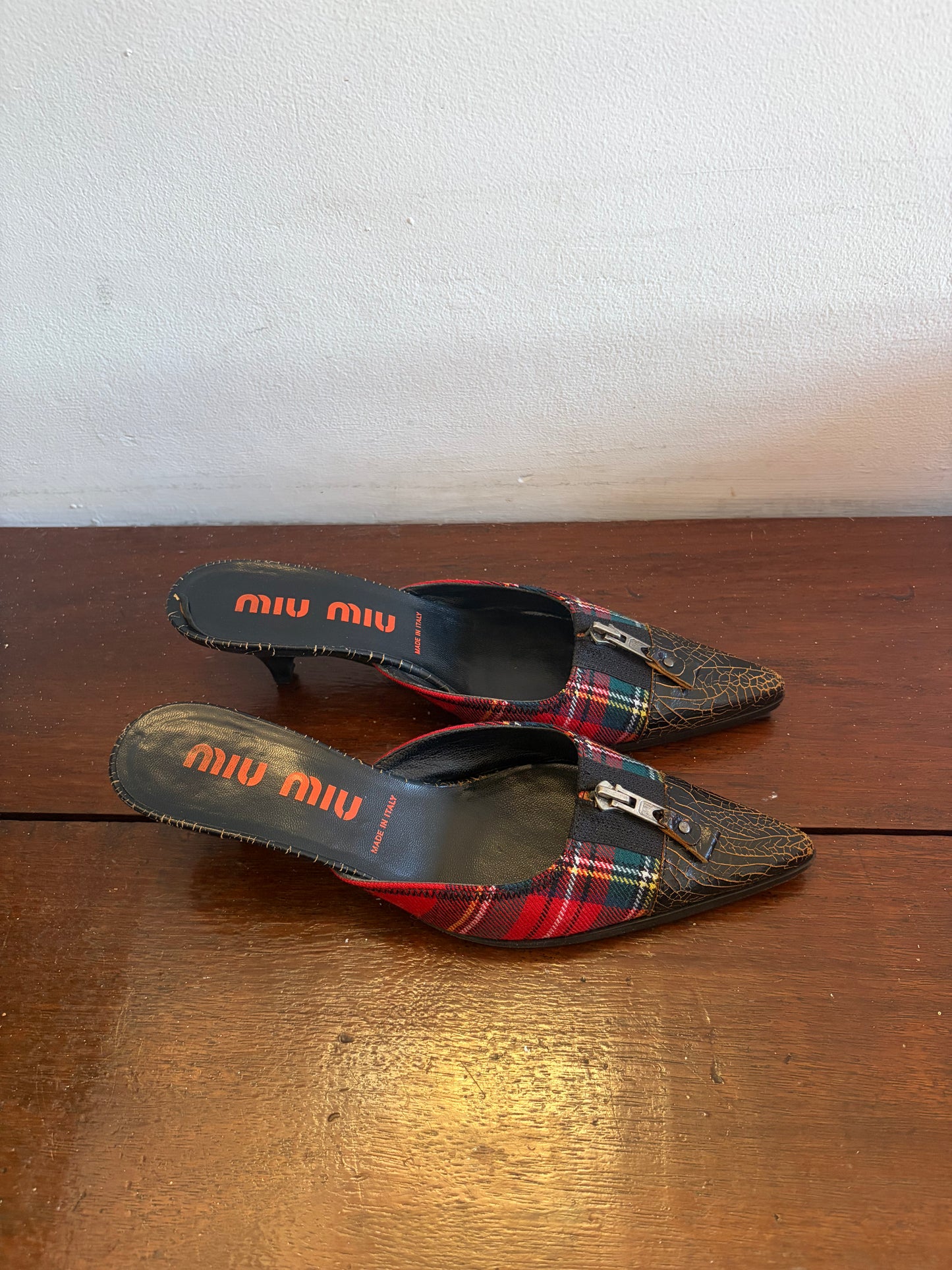 no 2615 / MIU MIU 36.5