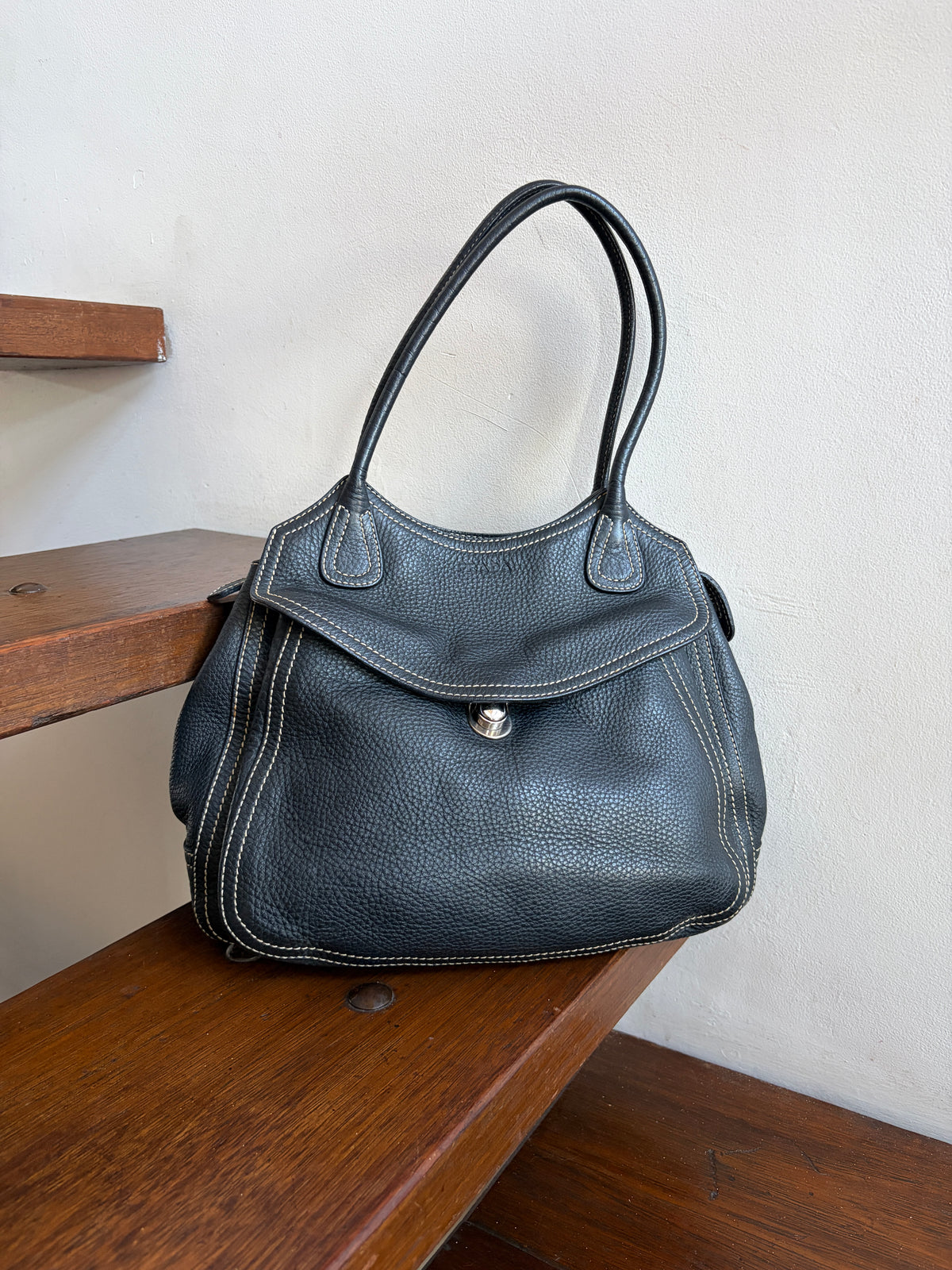 no 3261 / PRADA