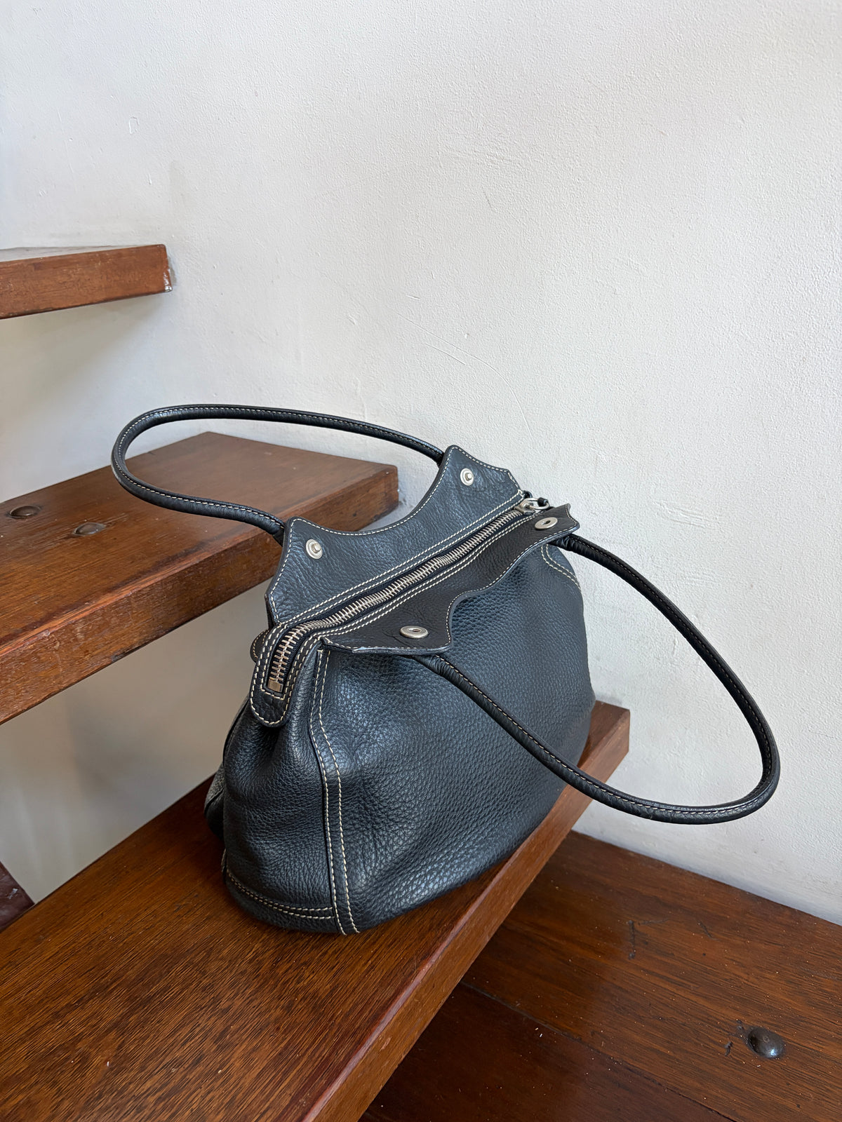 no 3261 / PRADA