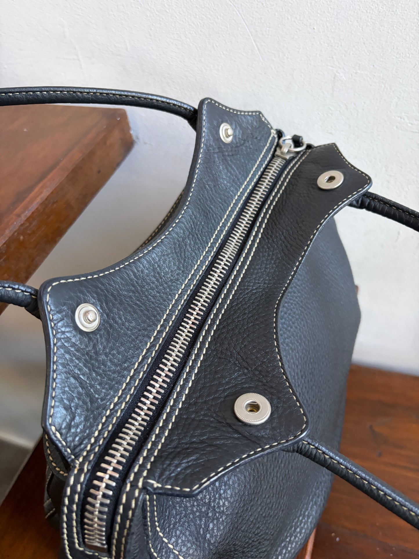 no 3261 / PRADA