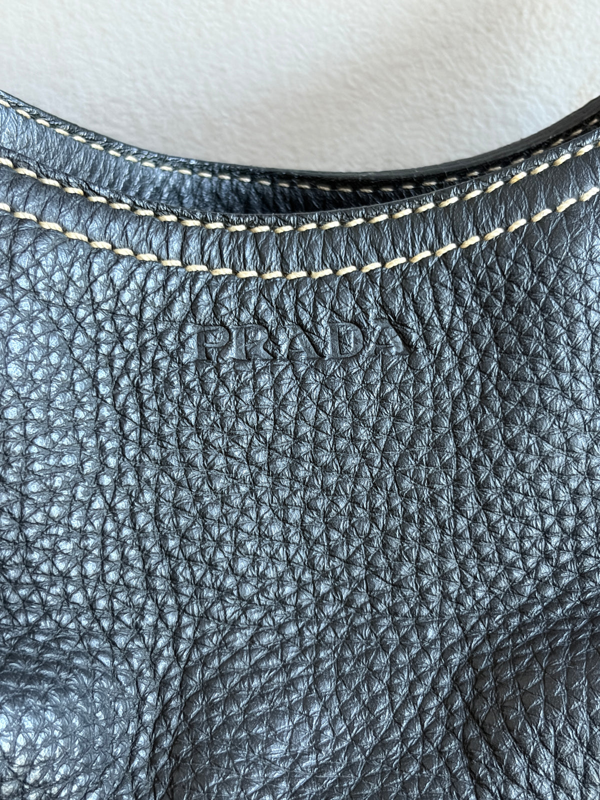 no 3261 / PRADA