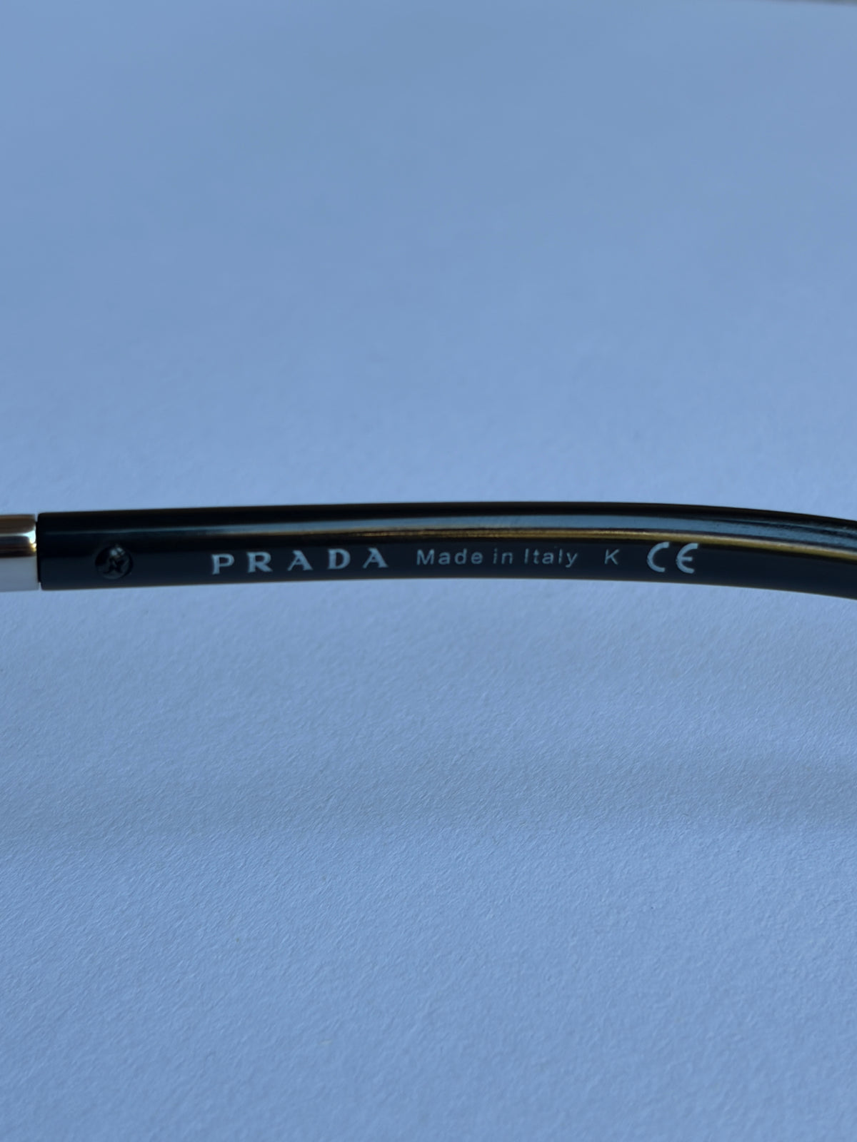 no 3359 / PRADA