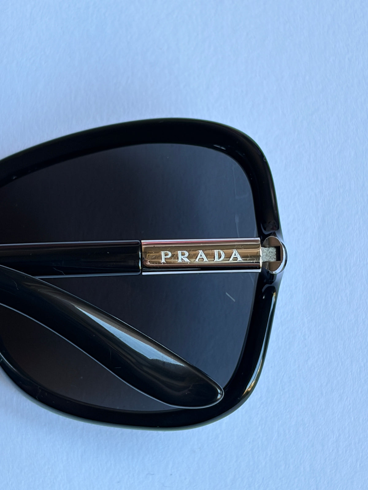 no 3359 / PRADA
