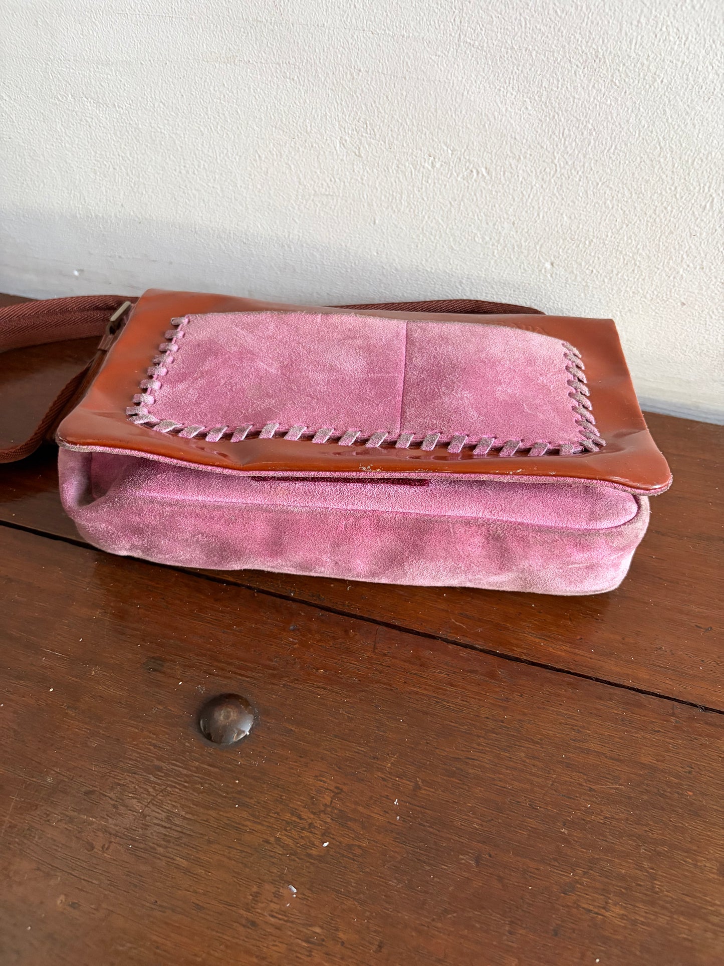 no 2537 / PRADA